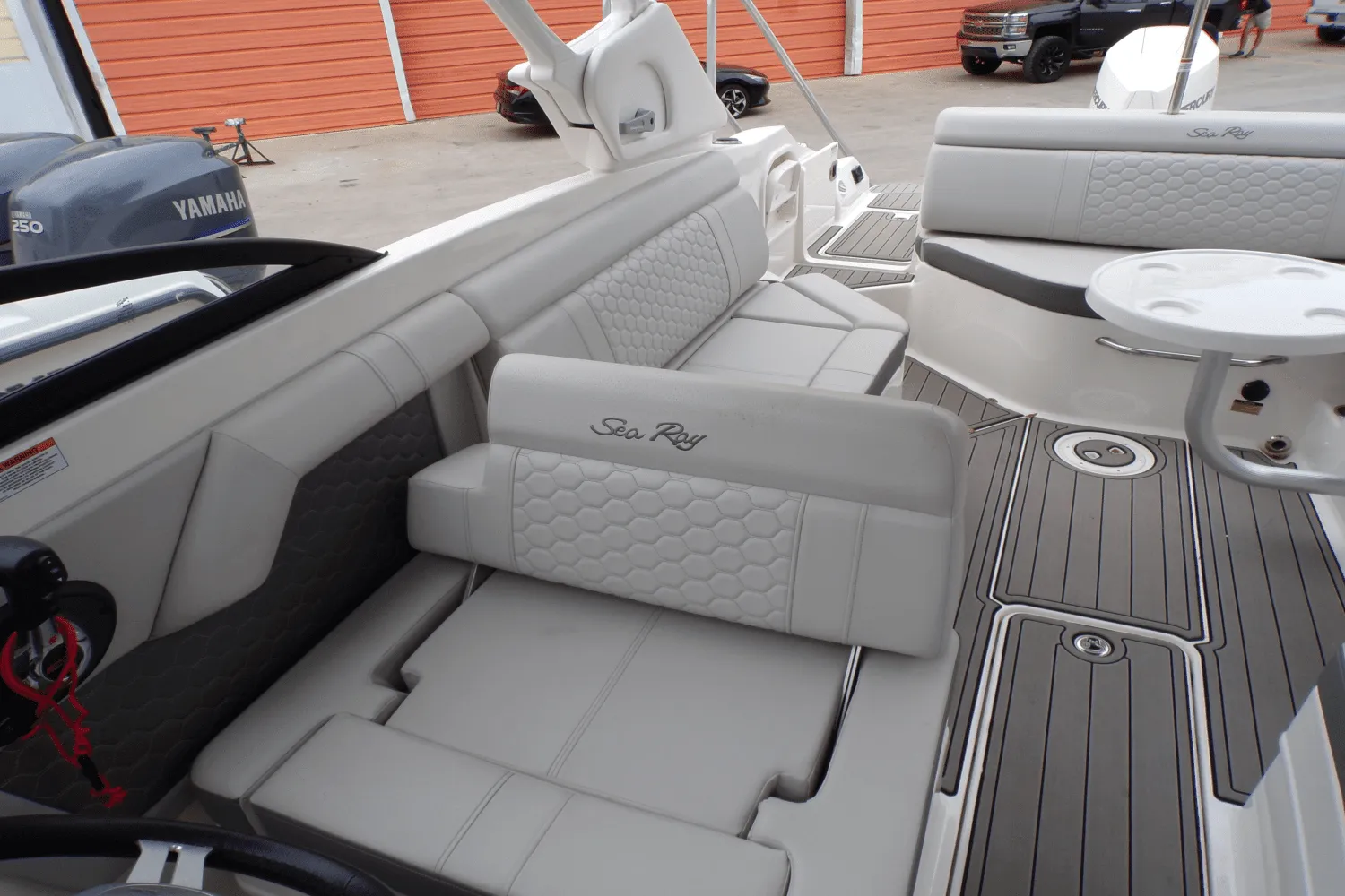 2022 Sea Ray SDX 270 Image Thumbnail #13