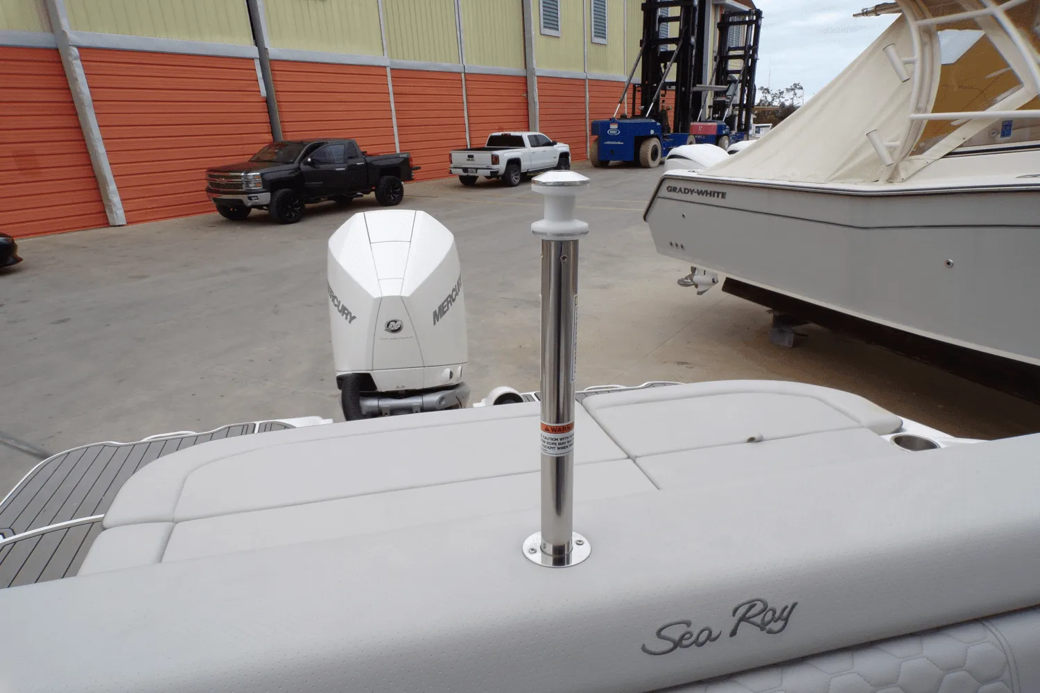 2022 Sea Ray SDX 270 Image Thumbnail #32