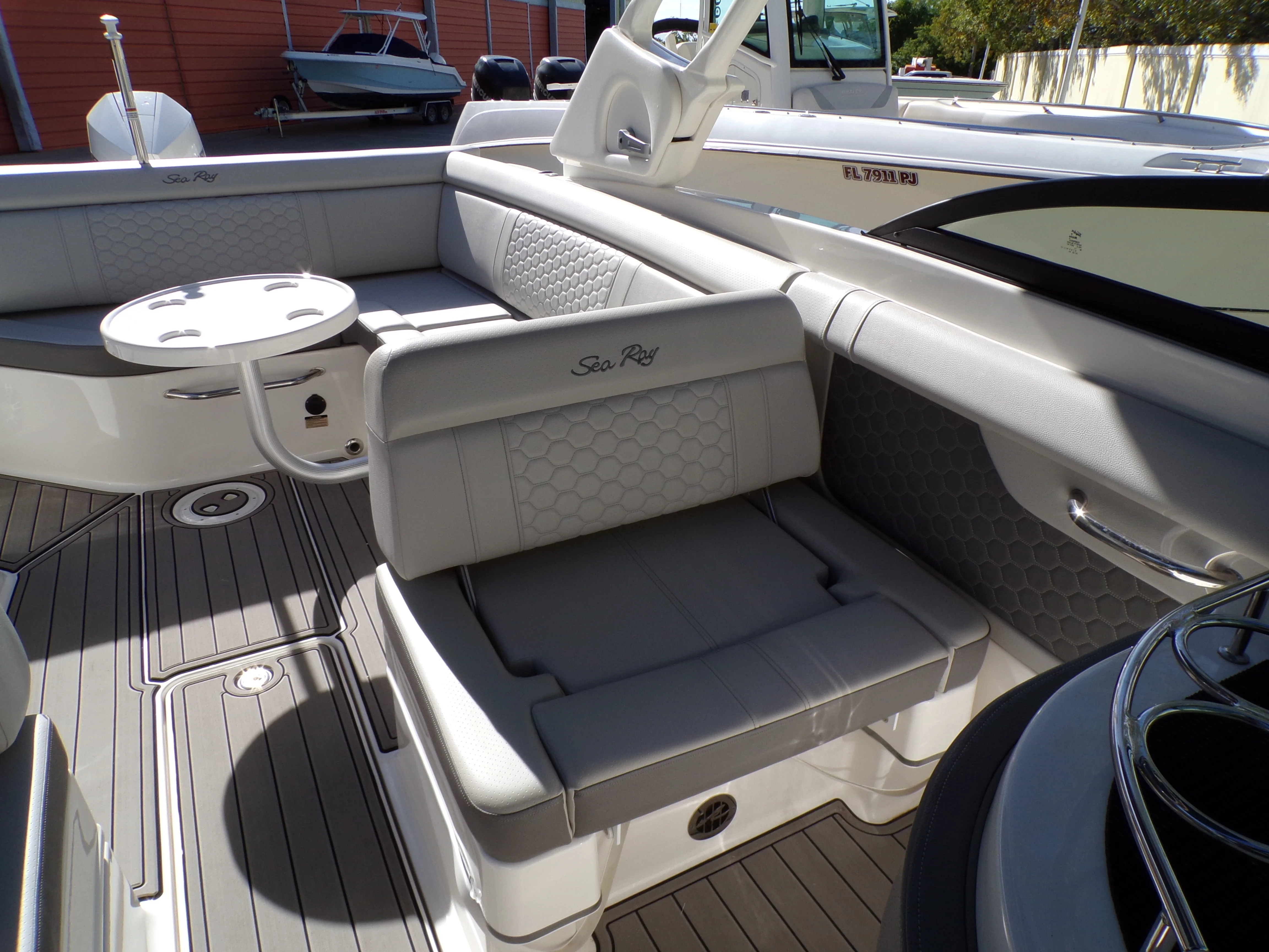 2022 Sea Ray SDX 270 Image Thumbnail #67