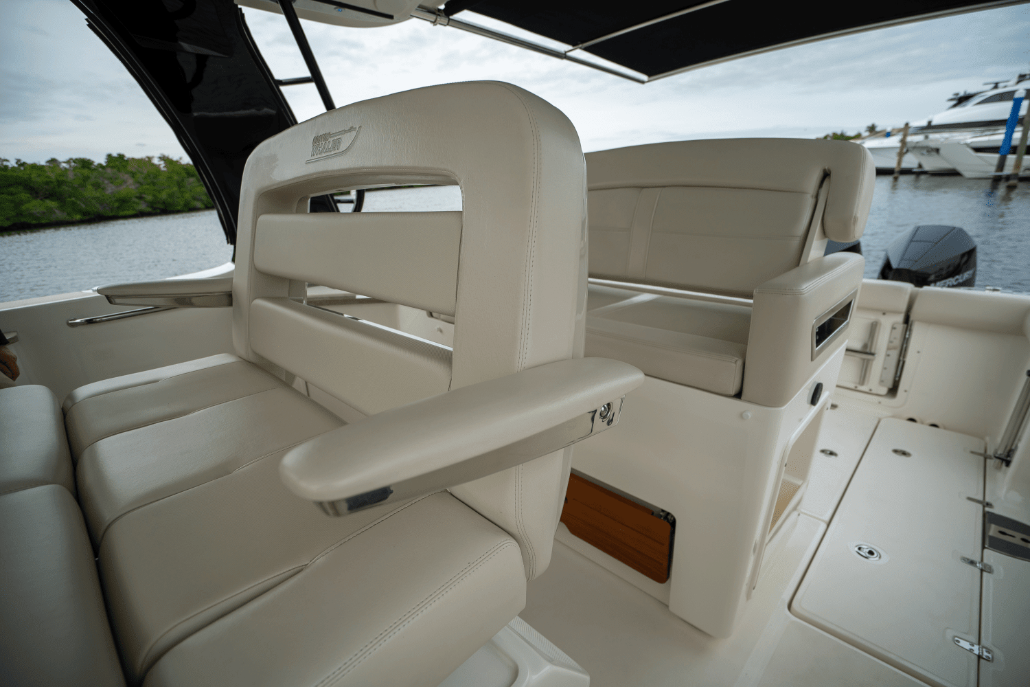 2023 Boston Whaler 350 REALM Image Thumbnail #36