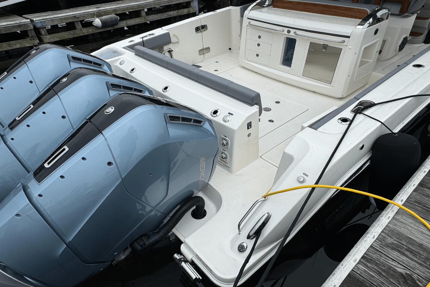 2025 Boston Whaler 420 Outrage Image Thumbnail #8