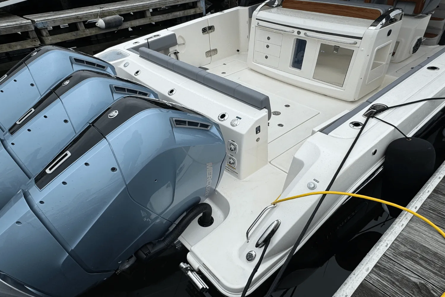 2025 Boston Whaler 420 Outrage Image Thumbnail #8