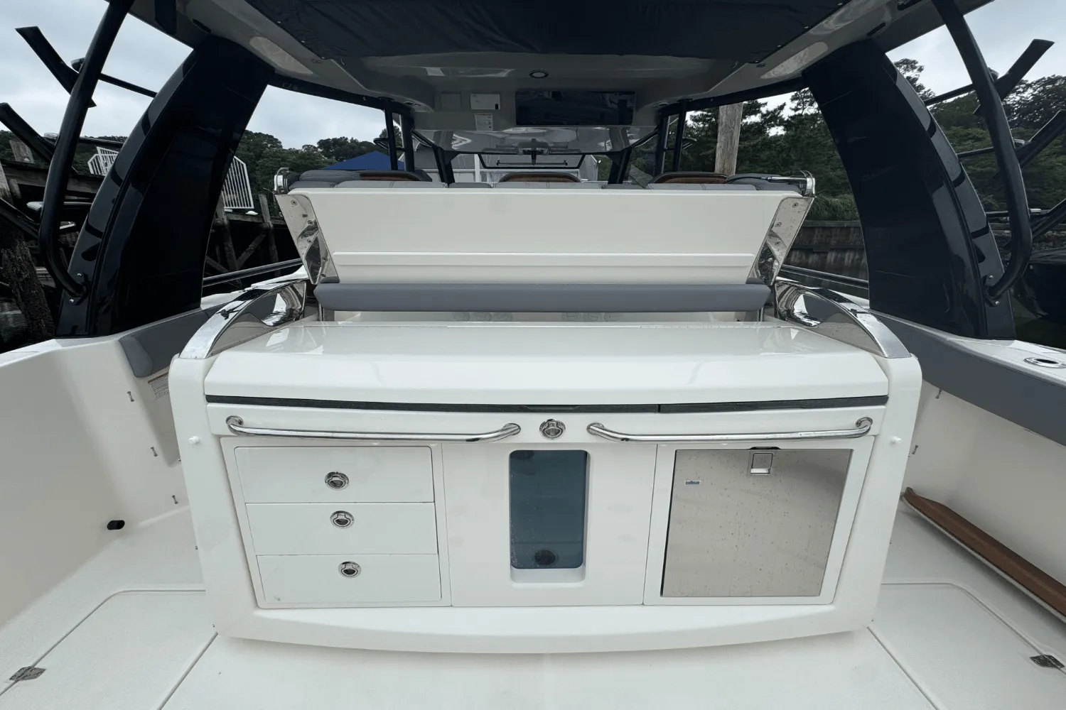 2025 Boston Whaler 420 Outrage Image Thumbnail #34