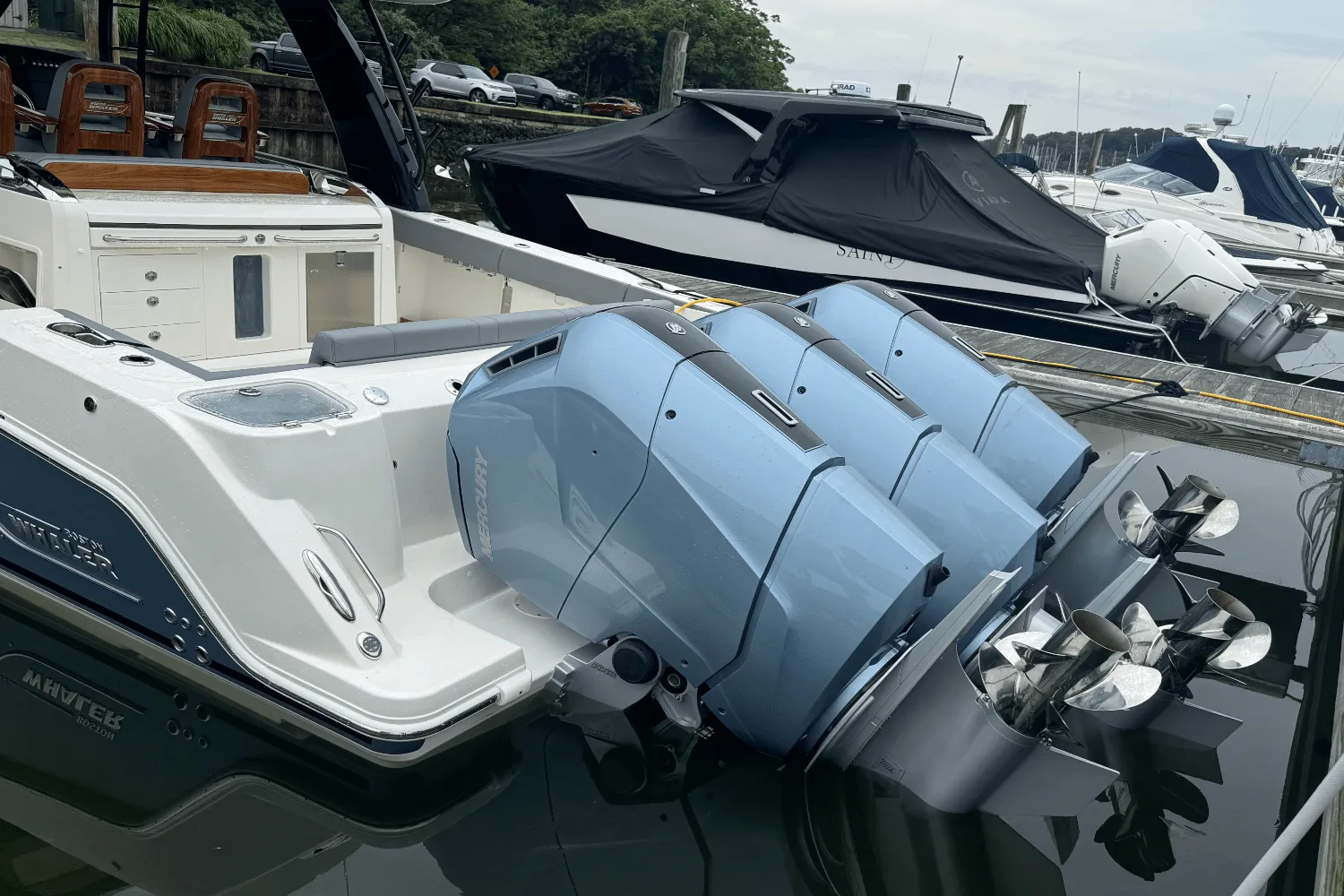 2025 Boston Whaler 420 Outrage Image Thumbnail #4
