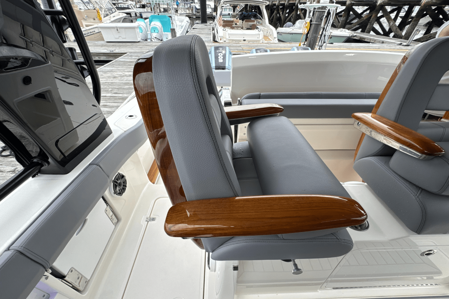 2025 Boston Whaler 420 Outrage Image Thumbnail #47