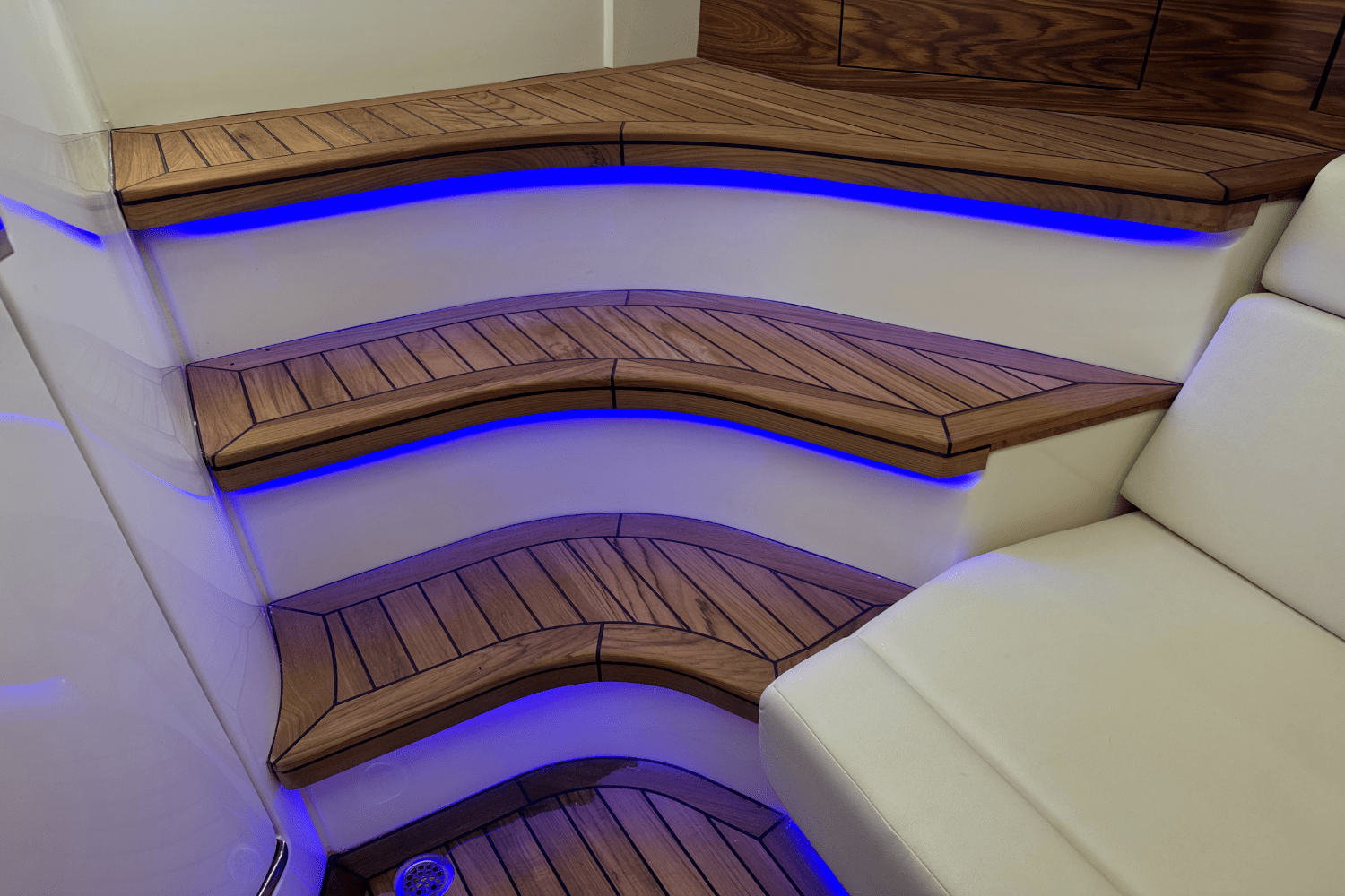 2025 Boston Whaler 420 Outrage Image Thumbnail #68