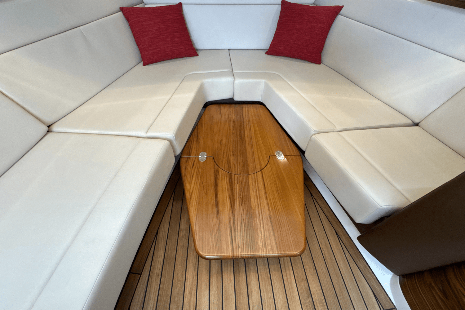 2025 Boston Whaler 420 Outrage Image Thumbnail #95