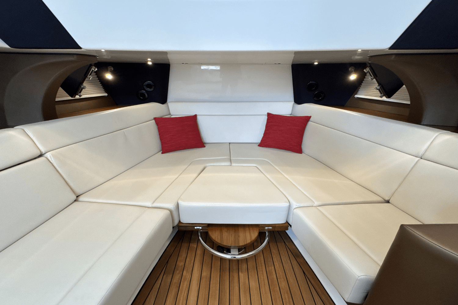 2025 Boston Whaler 420 Outrage Image Thumbnail #93