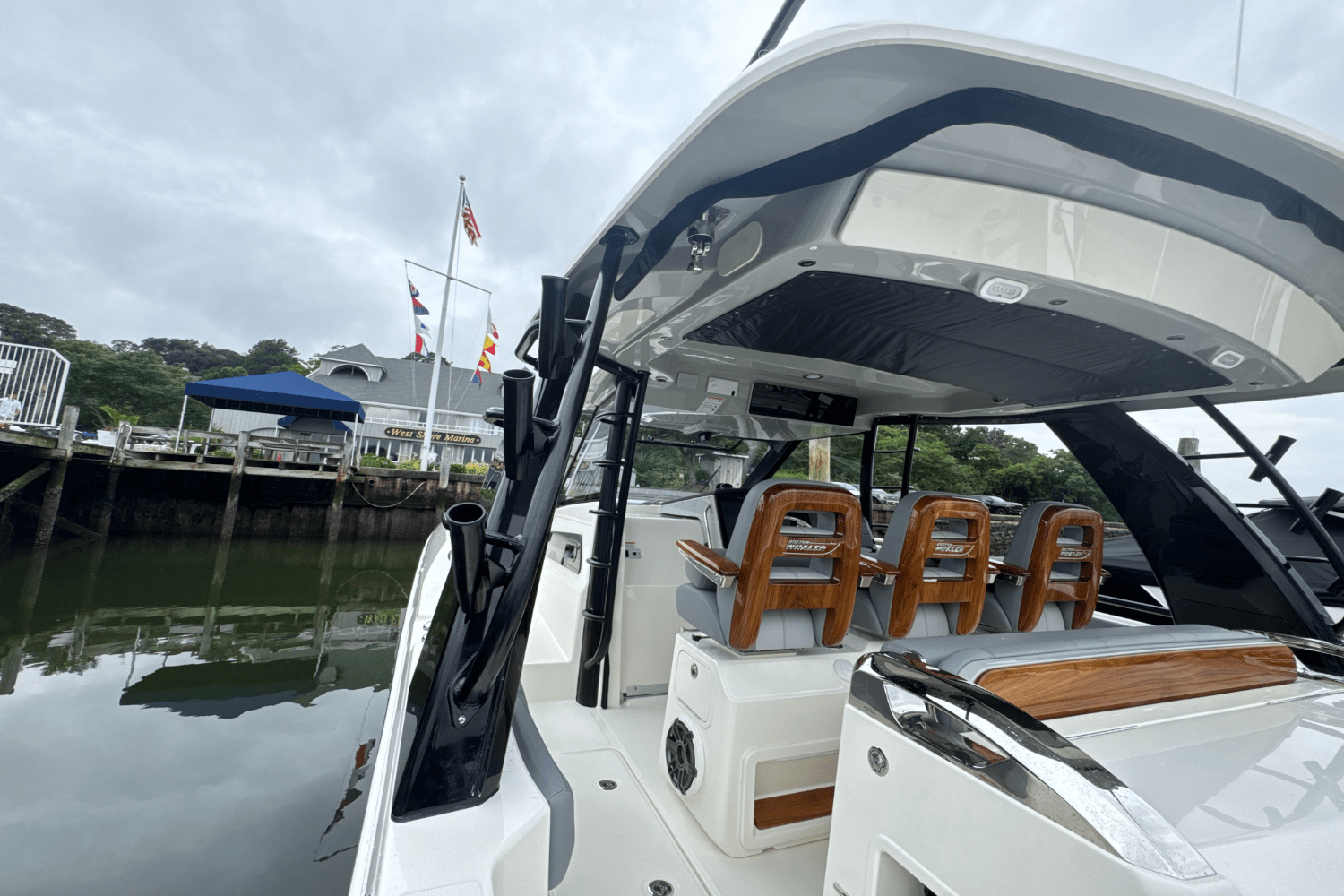 2025 Boston Whaler 420 Outrage Image Thumbnail #64