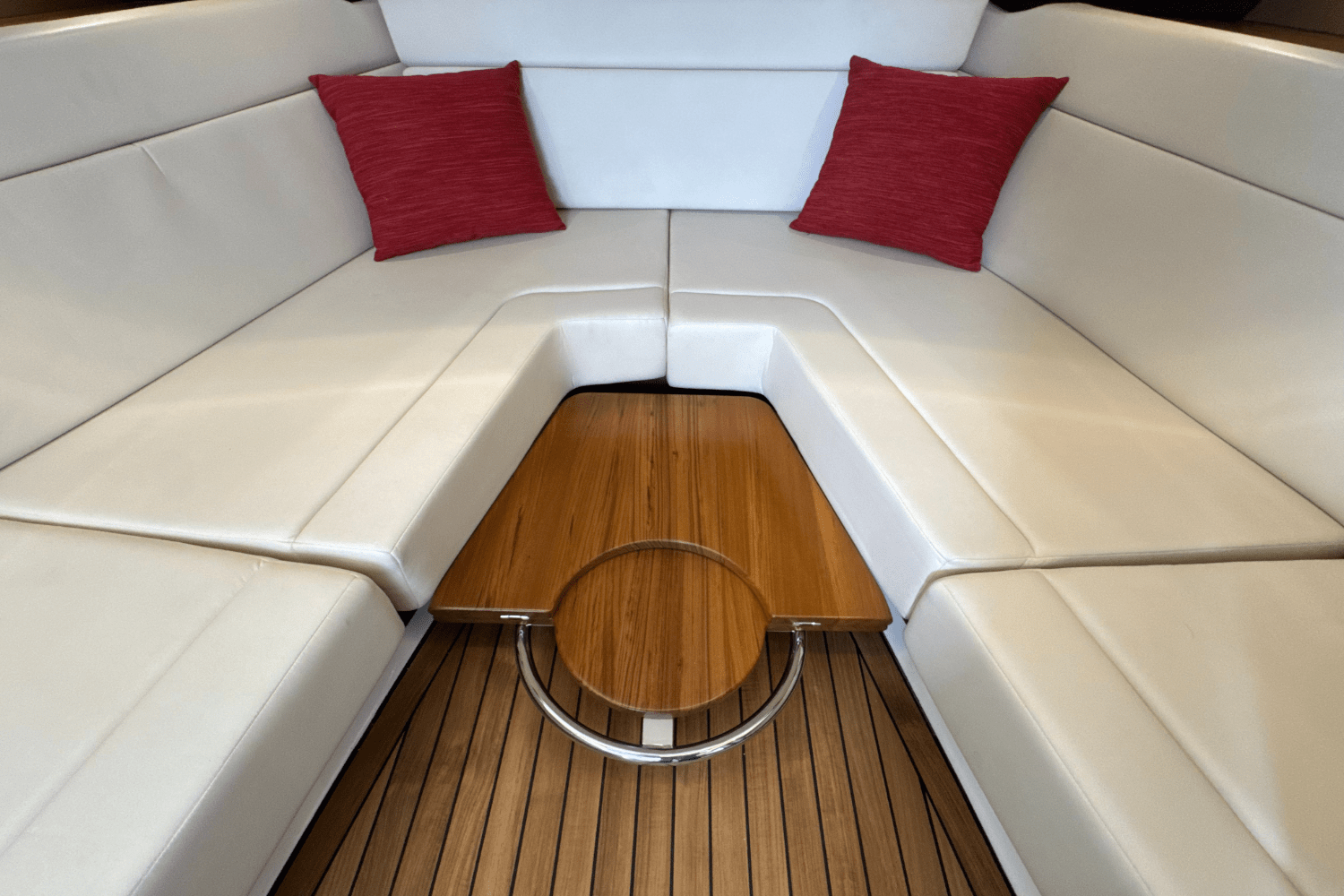 2025 Boston Whaler 420 Outrage Image Thumbnail #96