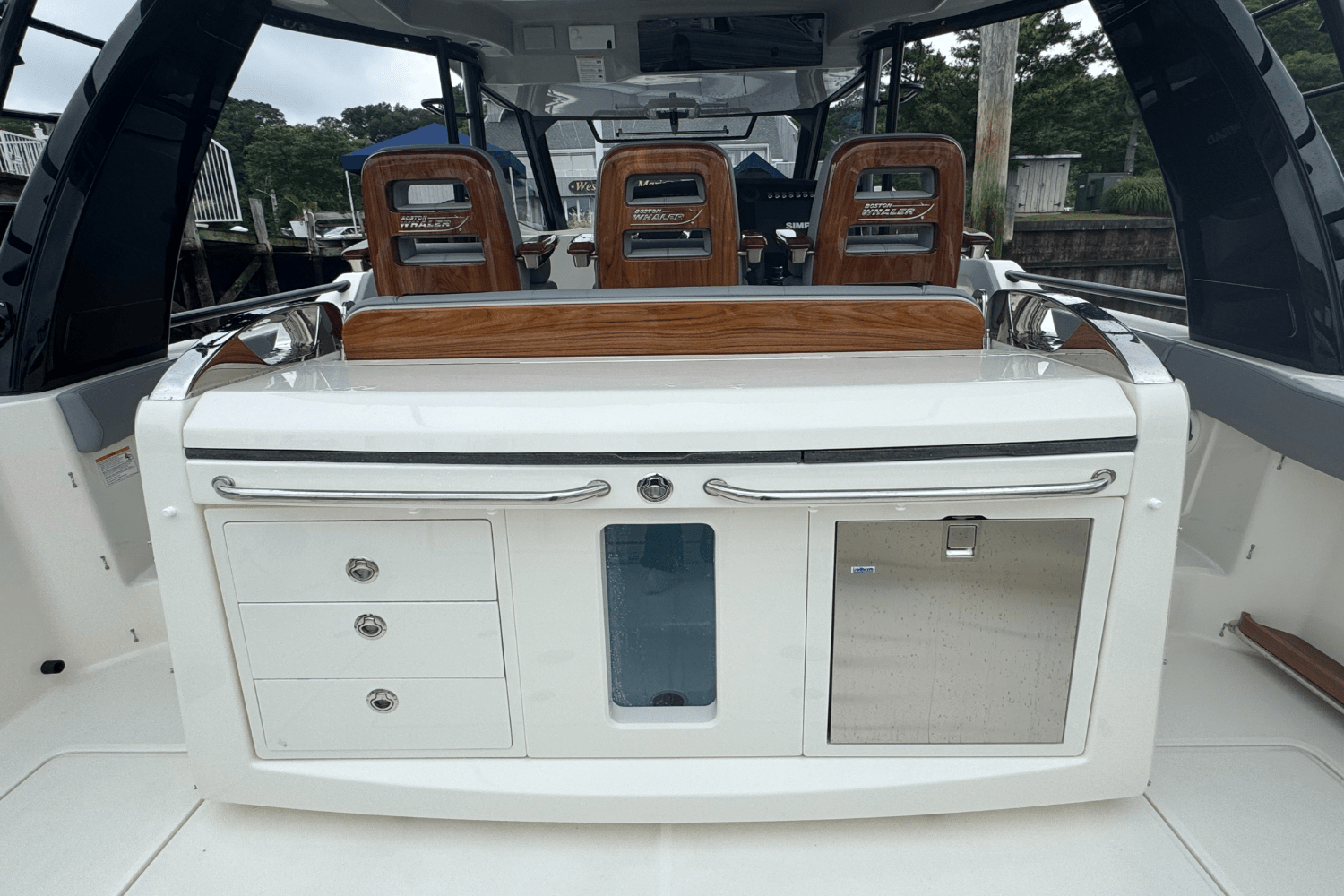 2025 Boston Whaler 420 Outrage Image Thumbnail #24