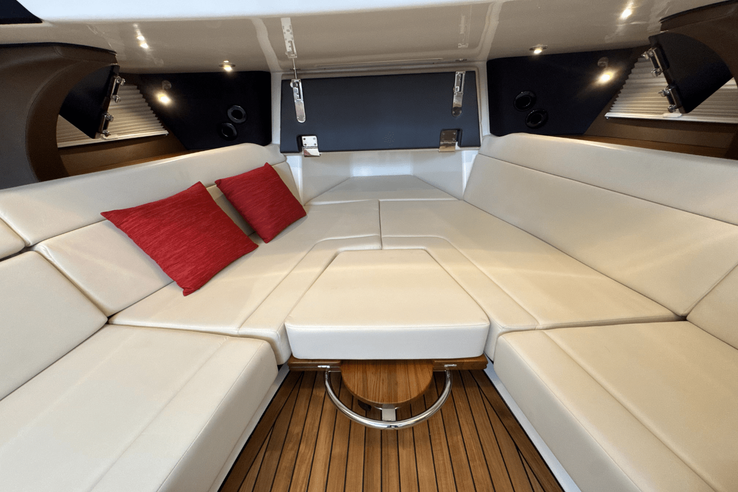 2025 Boston Whaler 420 Outrage Image Thumbnail #75