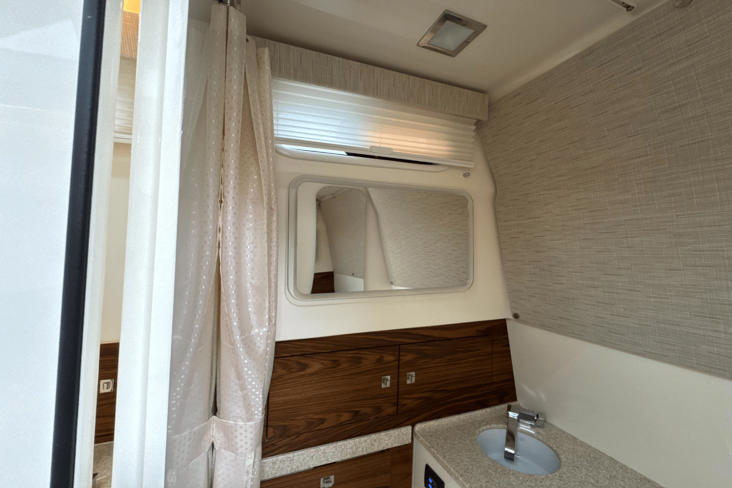 2025 Boston Whaler 420 Outrage Image Thumbnail #86