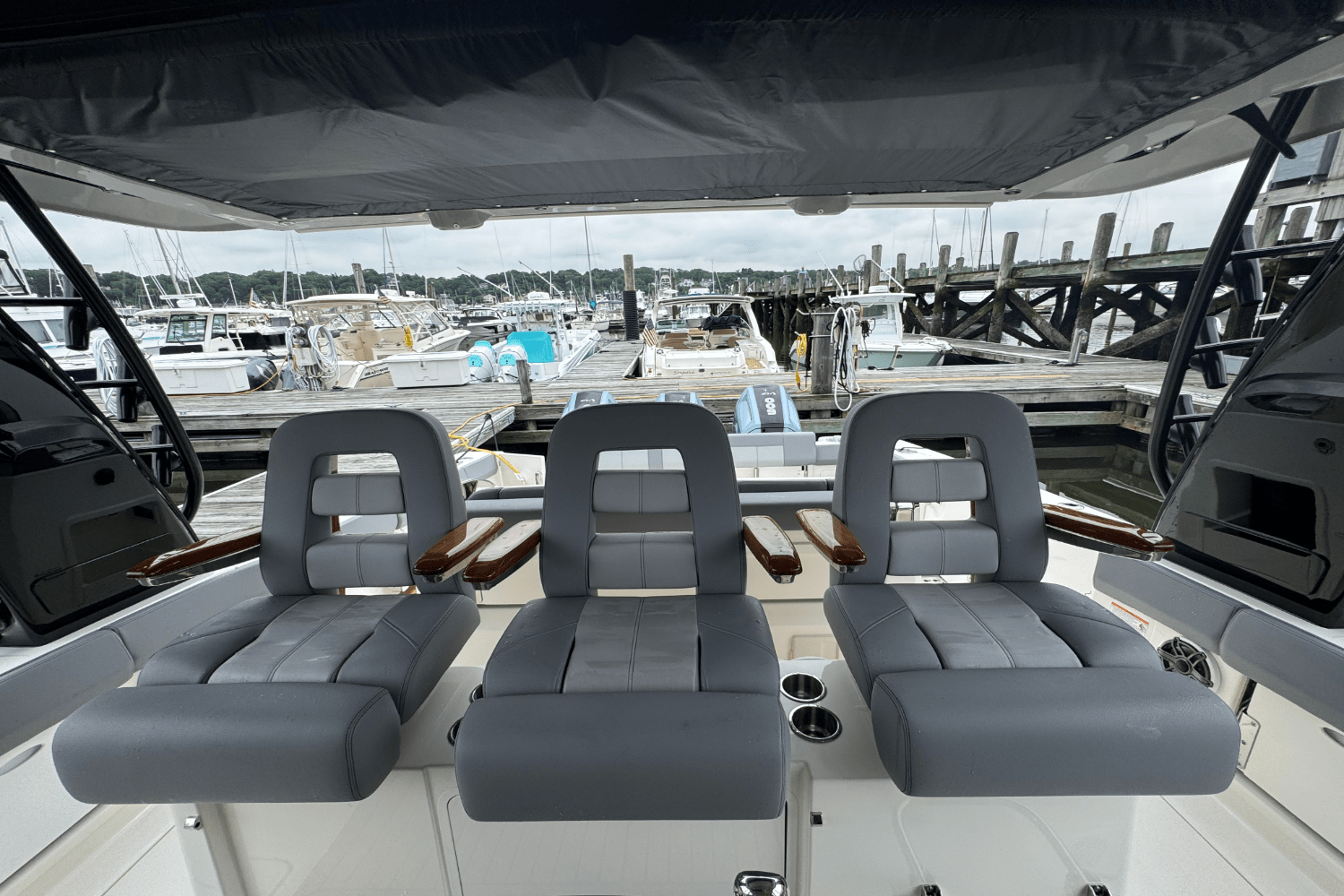 2025 Boston Whaler 420 Outrage Image Thumbnail #46