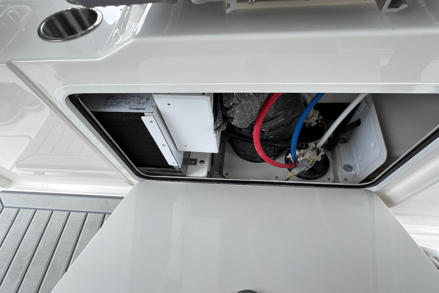 2025 Boston Whaler 420 Outrage Image Thumbnail #51