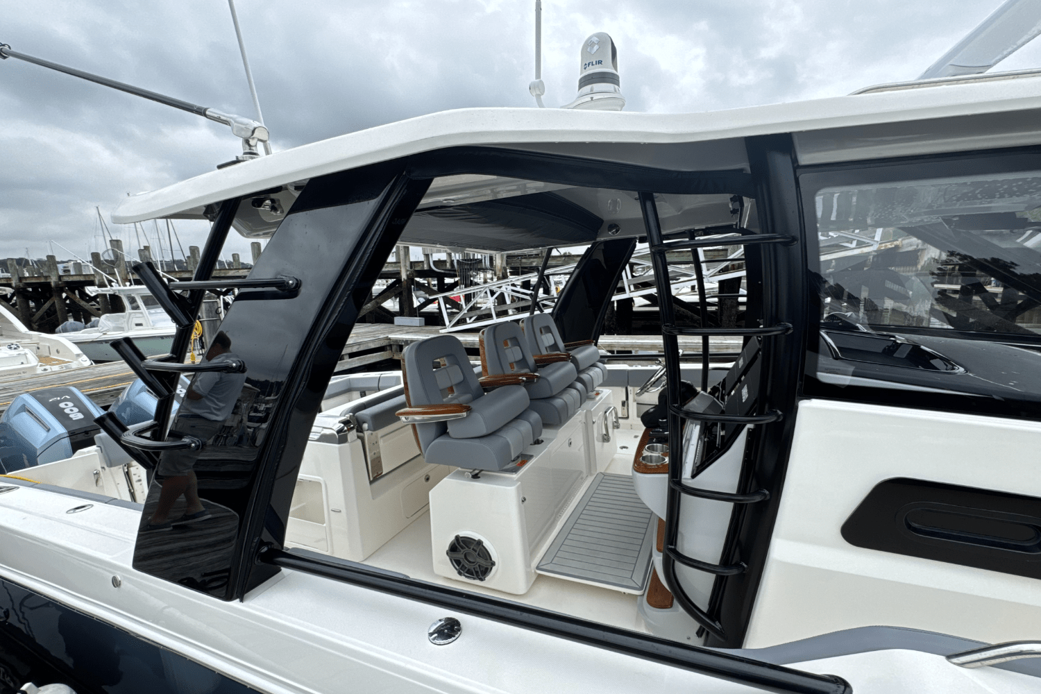 2025 Boston Whaler 420 Outrage Image Thumbnail #65
