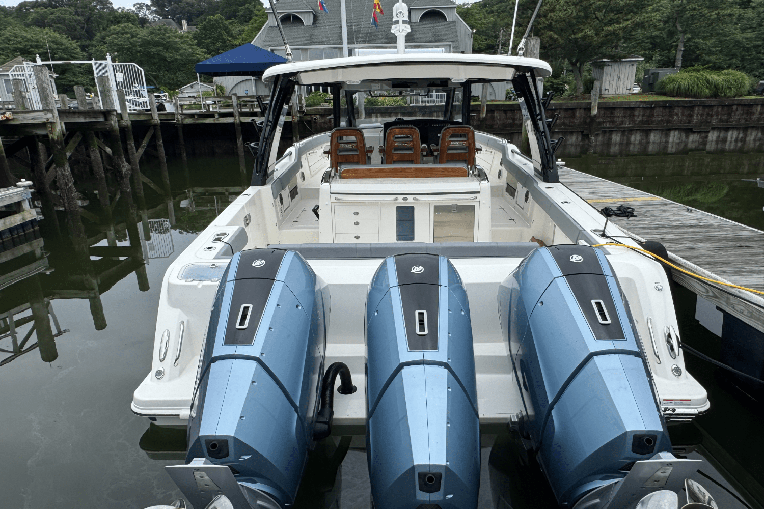 2025 Boston Whaler 420 Outrage Image Thumbnail #6