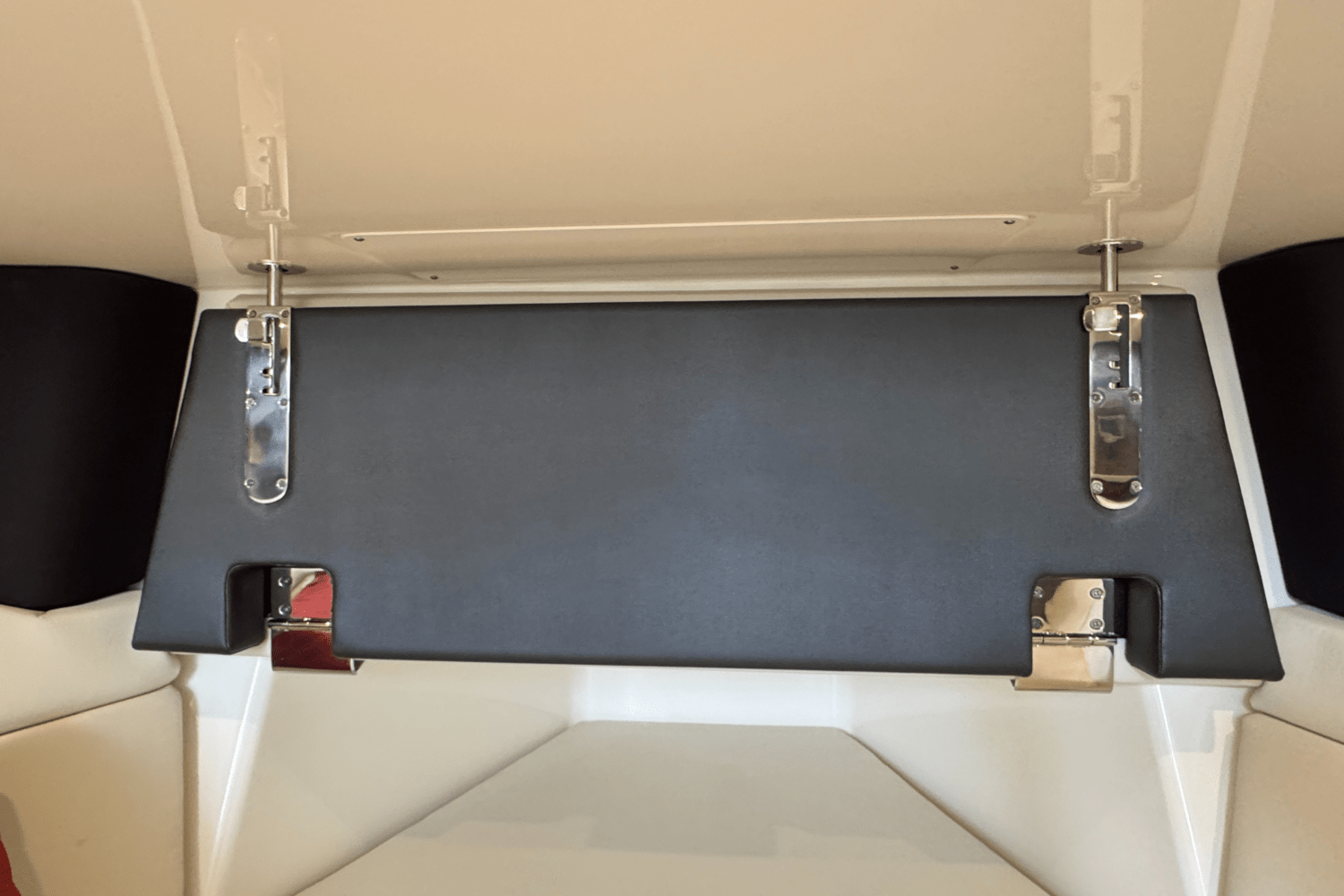 2025 Boston Whaler 420 Outrage Image Thumbnail #88