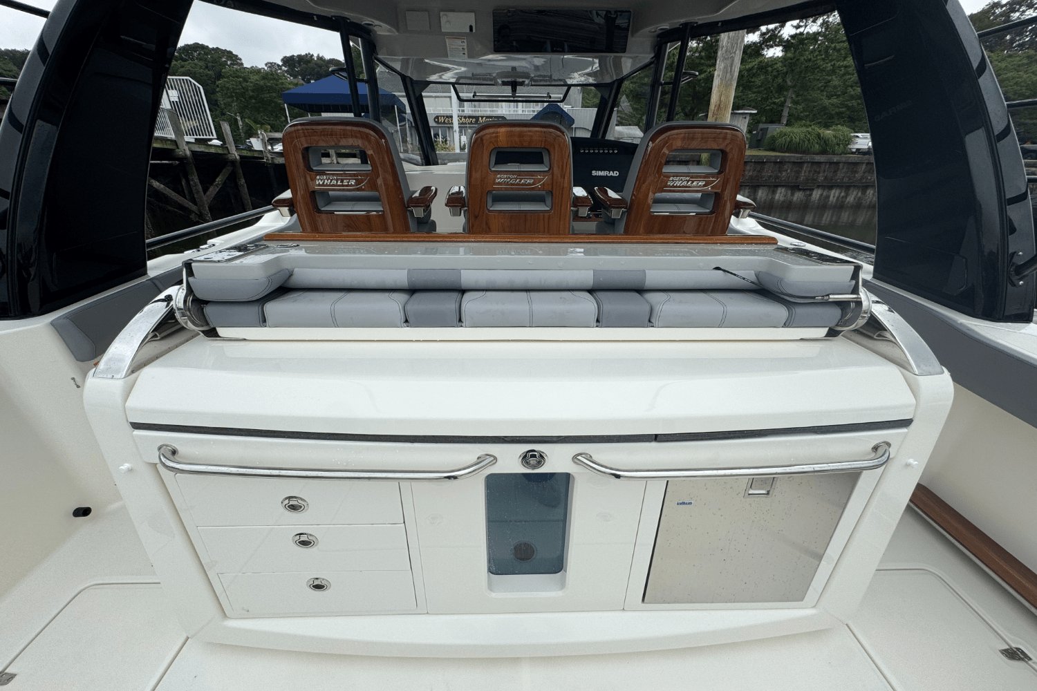 2025 Boston Whaler 420 Outrage Image Thumbnail #35