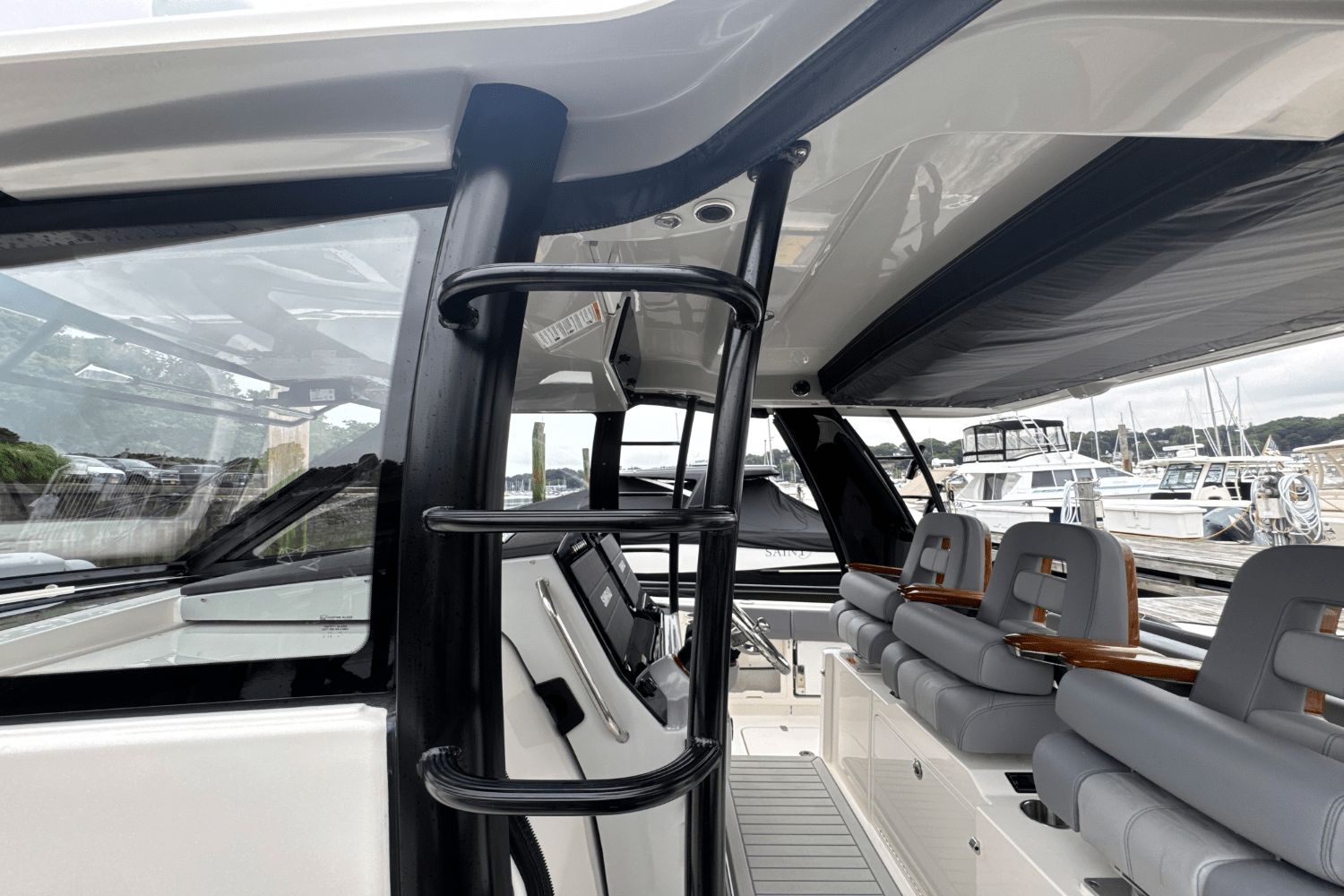 2025 Boston Whaler 420 Outrage Image Thumbnail #63