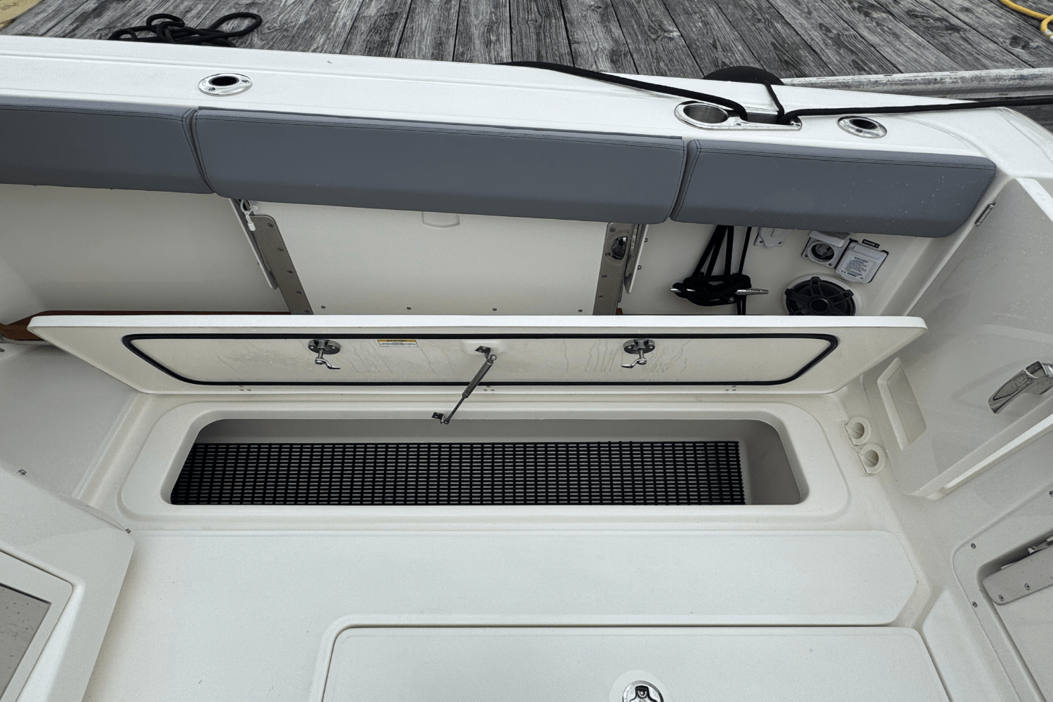 2025 Boston Whaler 420 Outrage Image Thumbnail #18