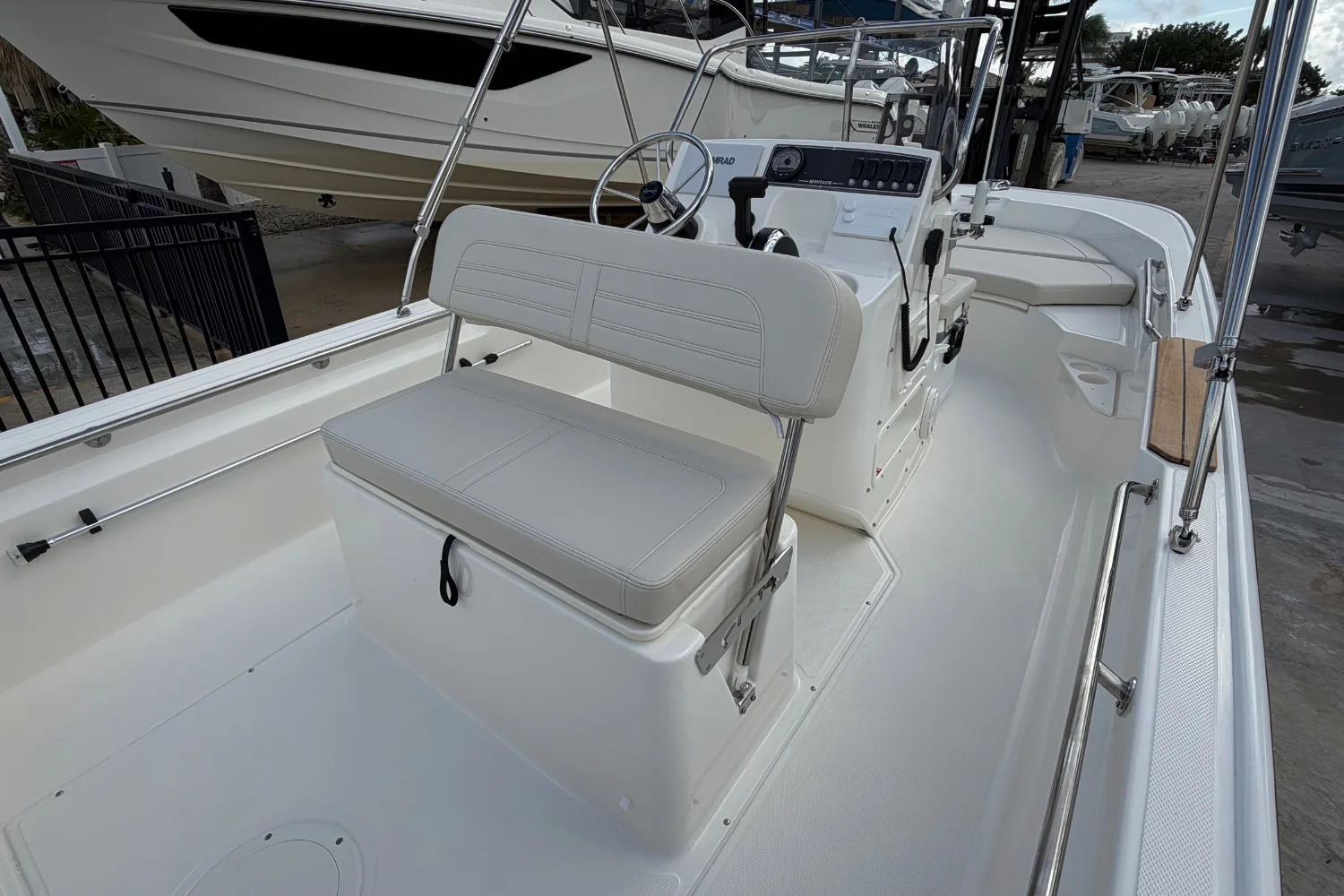 2026 Boston Whaler 170 Montauk Image Thumbnail #5