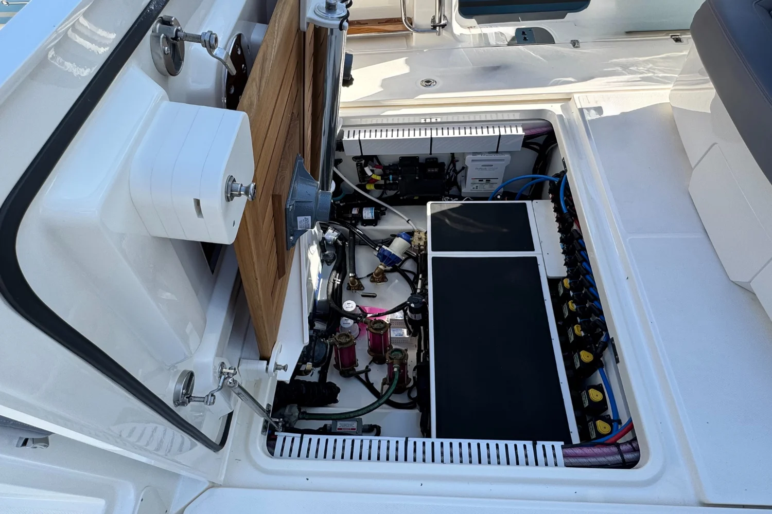 2026 Boston Whaler 380 Outrage Image Thumbnail #3