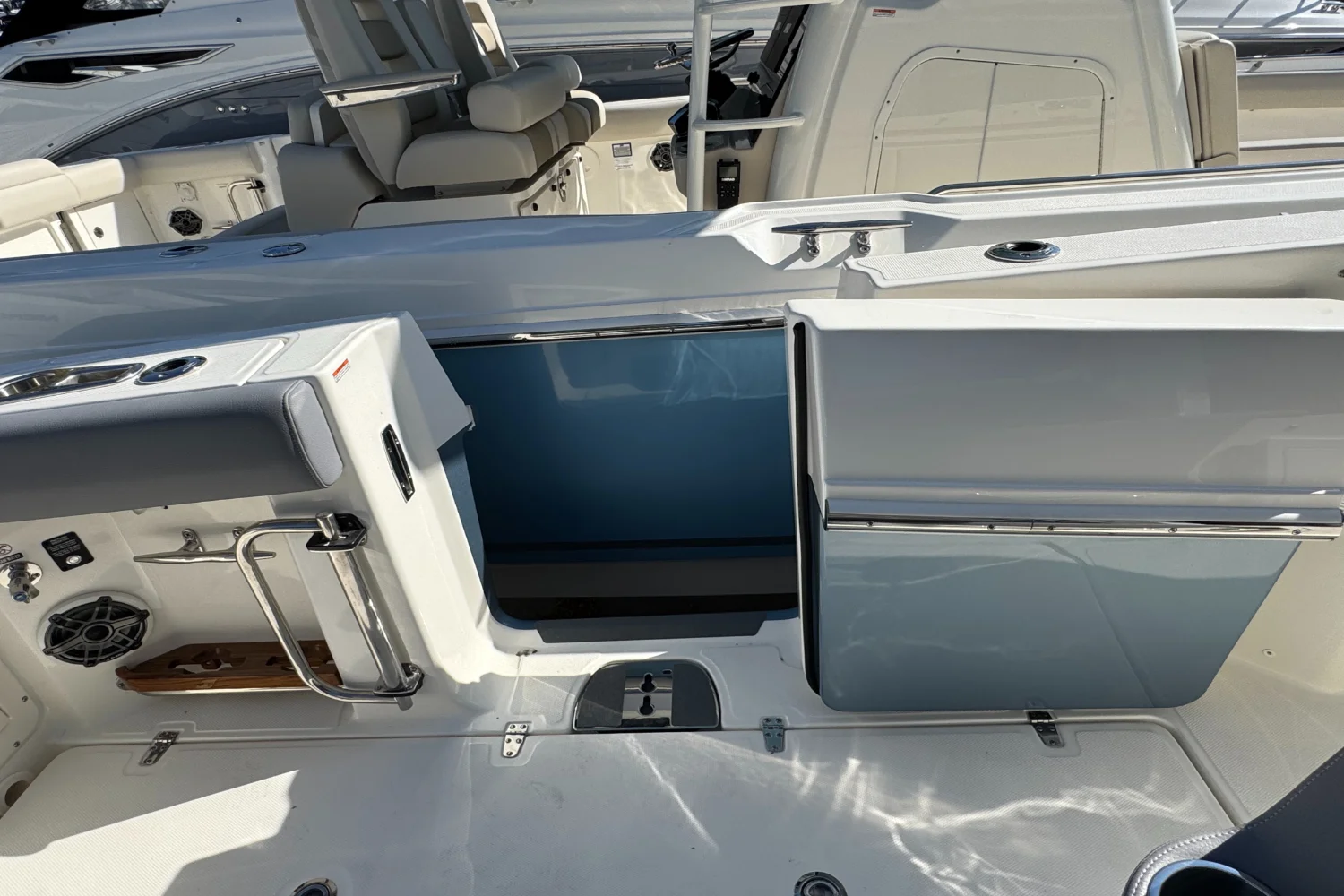2026 Boston Whaler 380 Outrage Image Thumbnail #23