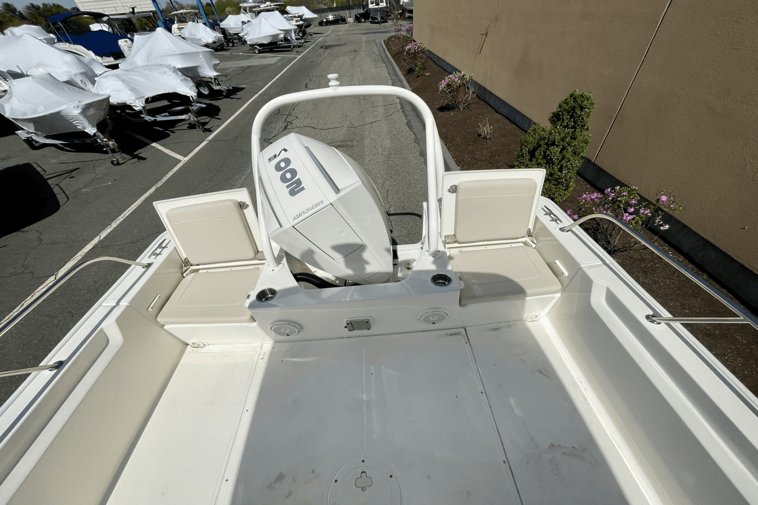 2025 Boston Whaler 210 Montauk Image Thumbnail #5