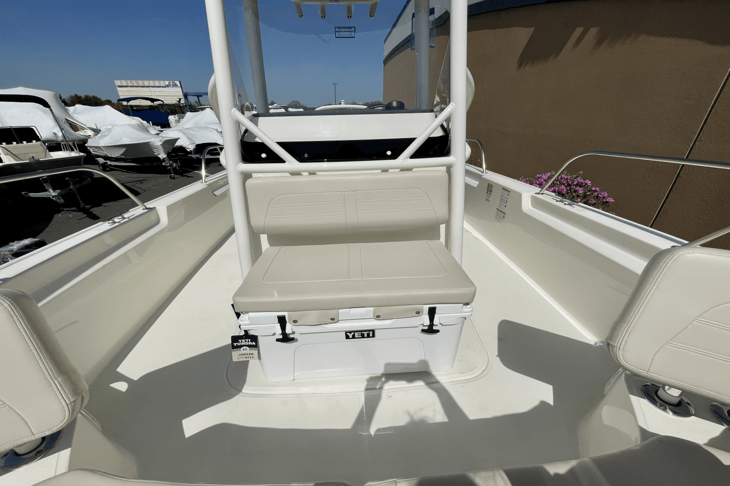 2025 Boston Whaler 210 Montauk Image Thumbnail #14