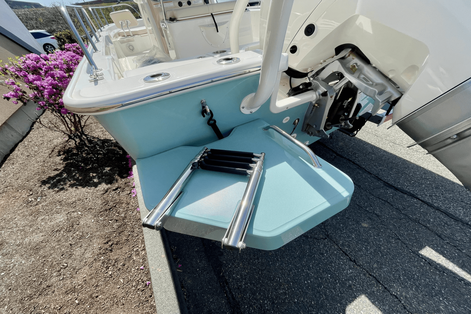 2025 Boston Whaler 210 Montauk Image Thumbnail #3