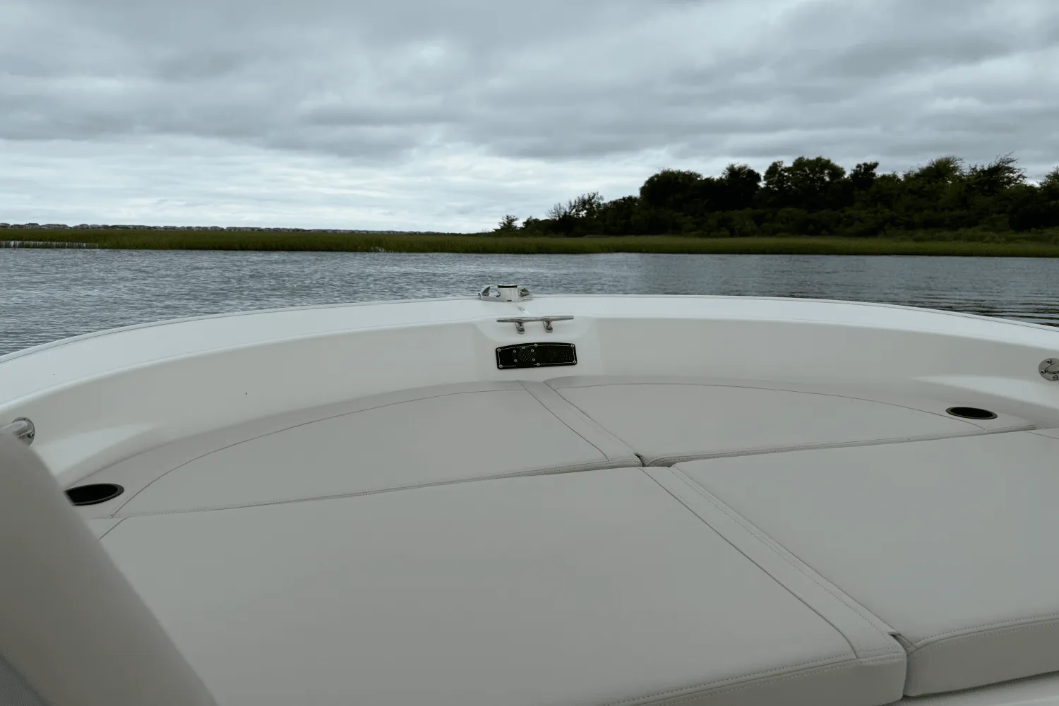 2025 Boston Whaler 210 Montauk Image Thumbnail #15