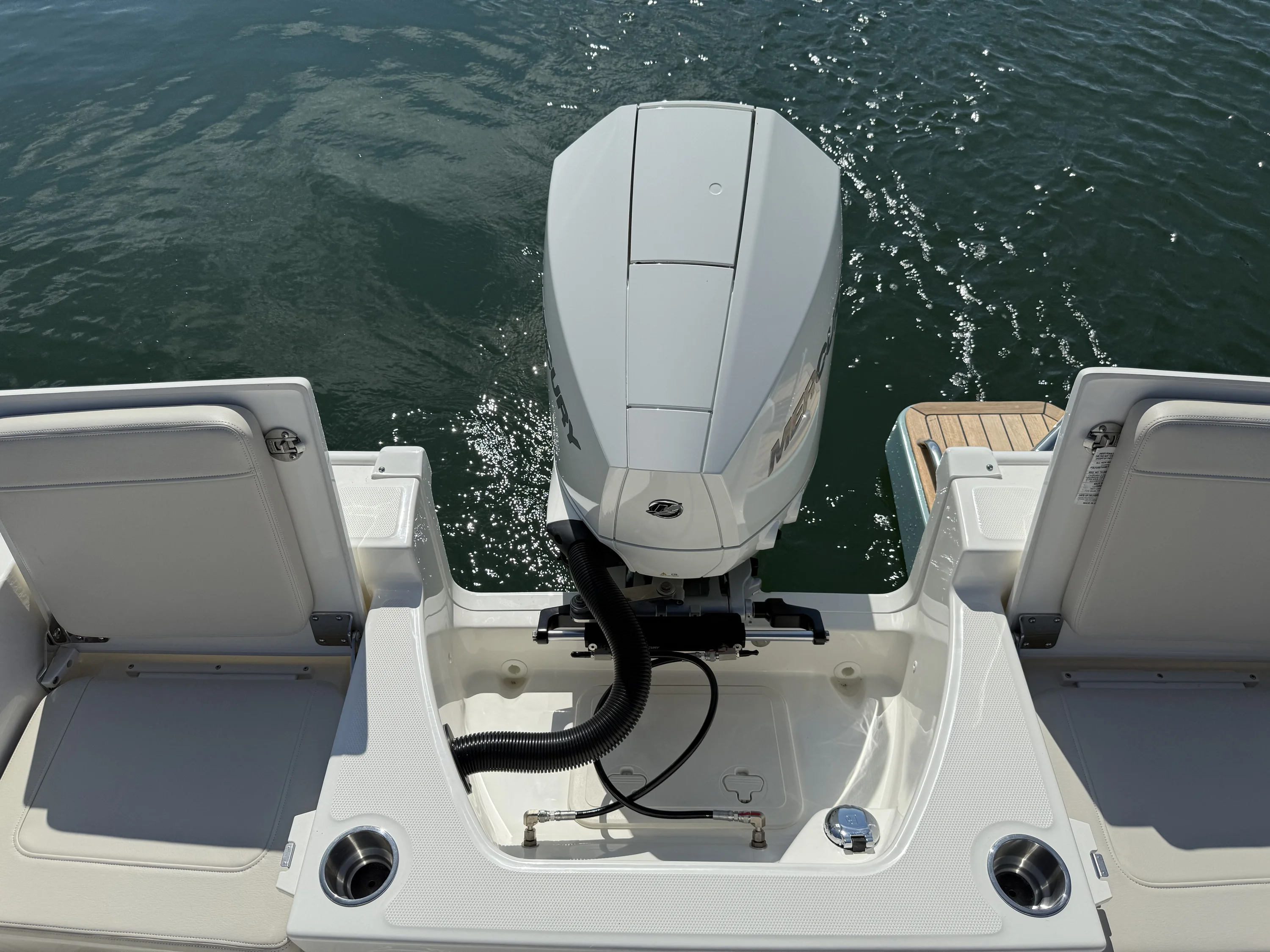 2025 Boston Whaler 210 Montauk Image Thumbnail #6
