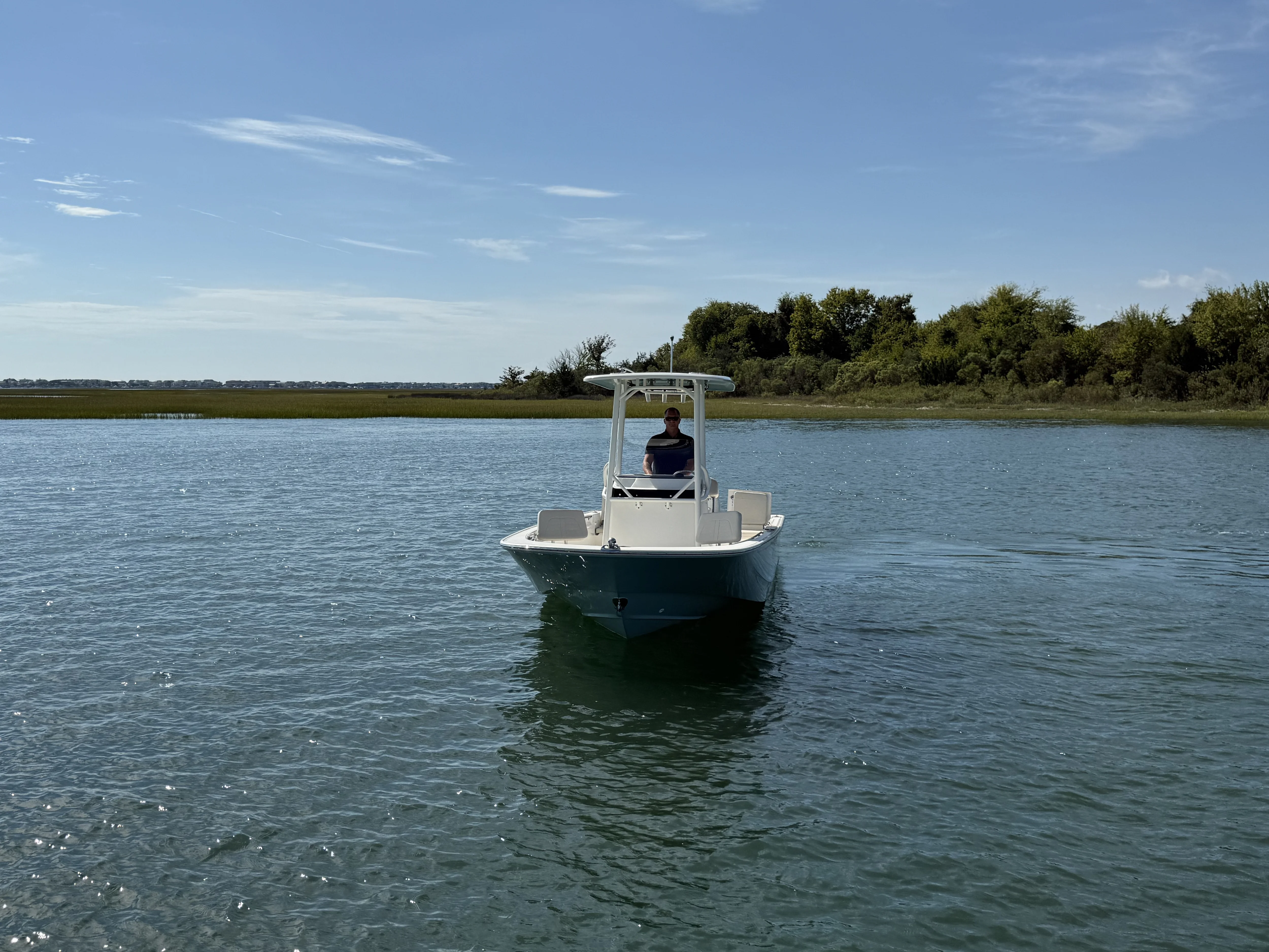 2025 Boston Whaler 210 Montauk Image Thumbnail #1
