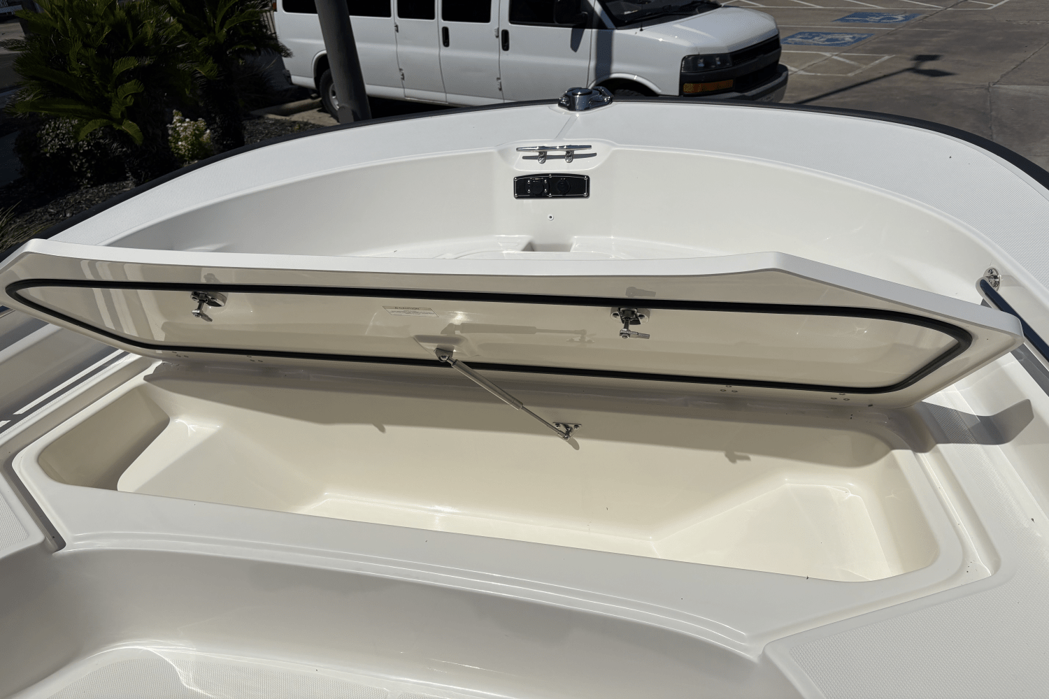 2025 Boston Whaler 210 Montauk Image Thumbnail #1