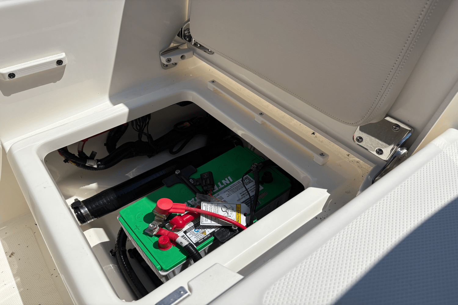 2025 Boston Whaler 210 Montauk Image Thumbnail #7