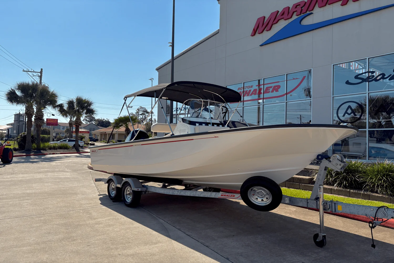 2025 Boston Whaler 210 Montauk Image Thumbnail #1