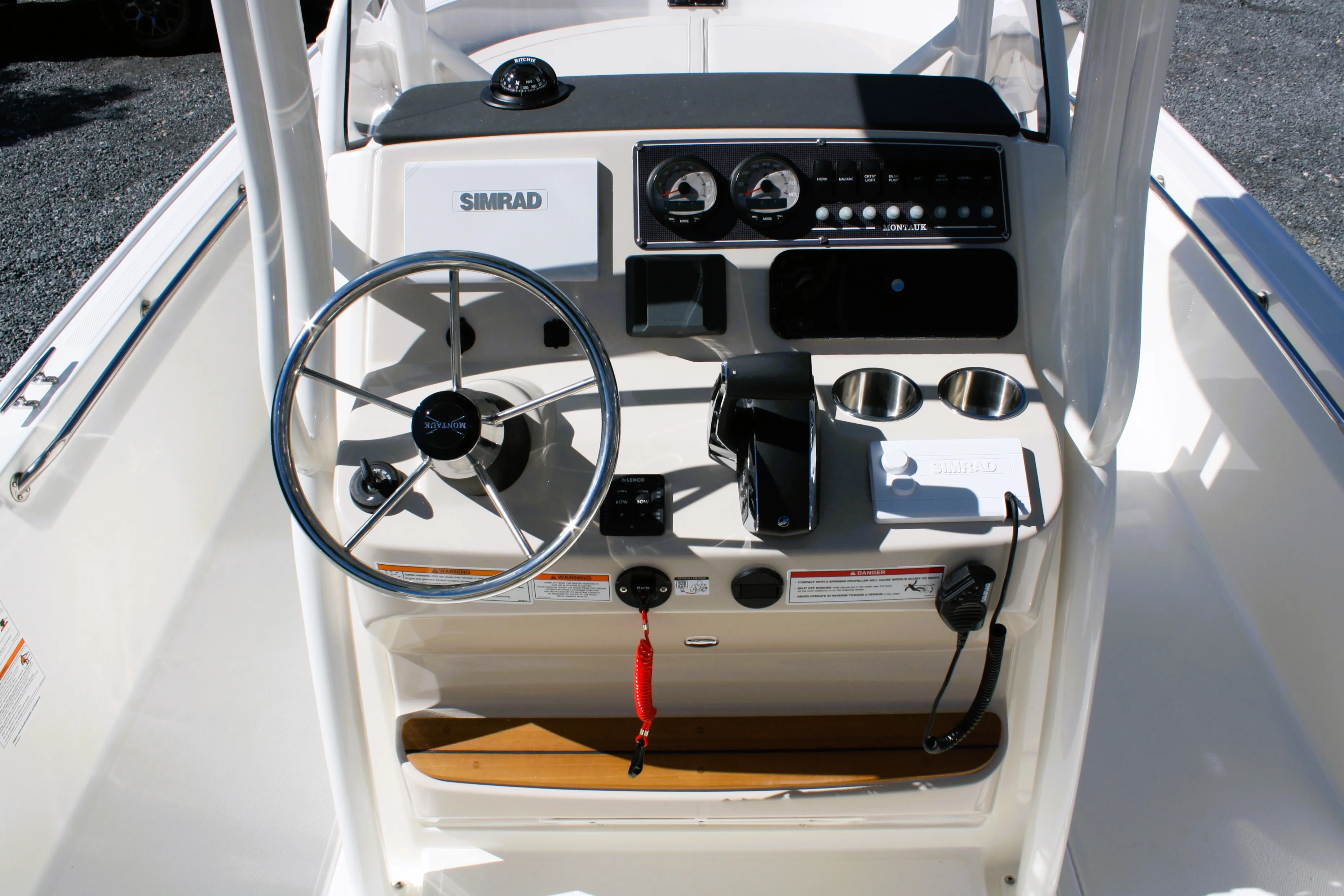2026 Boston Whaler 210 Montauk Image Thumbnail #17