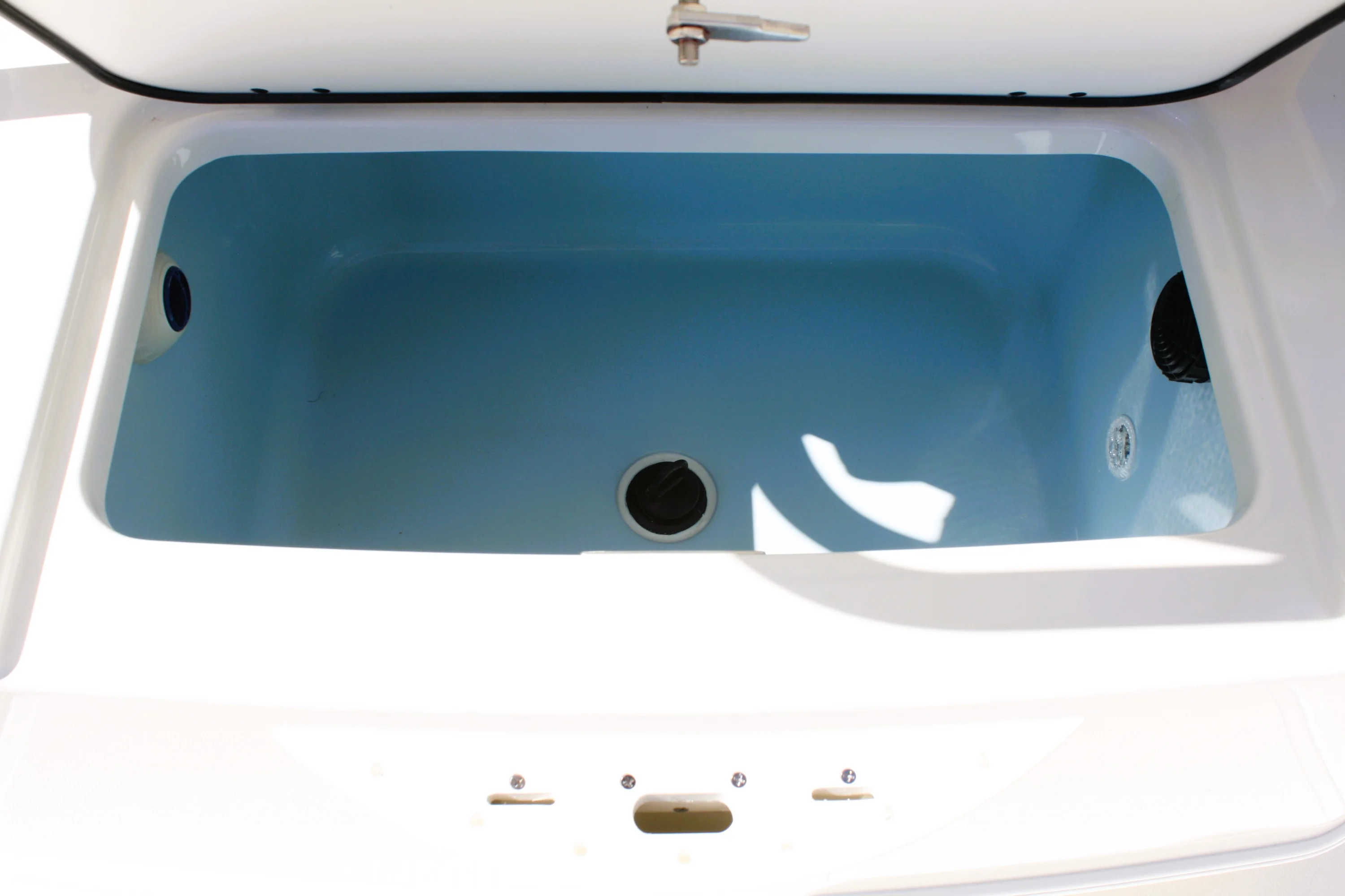 2026 Boston Whaler 210 Montauk Image Thumbnail #15