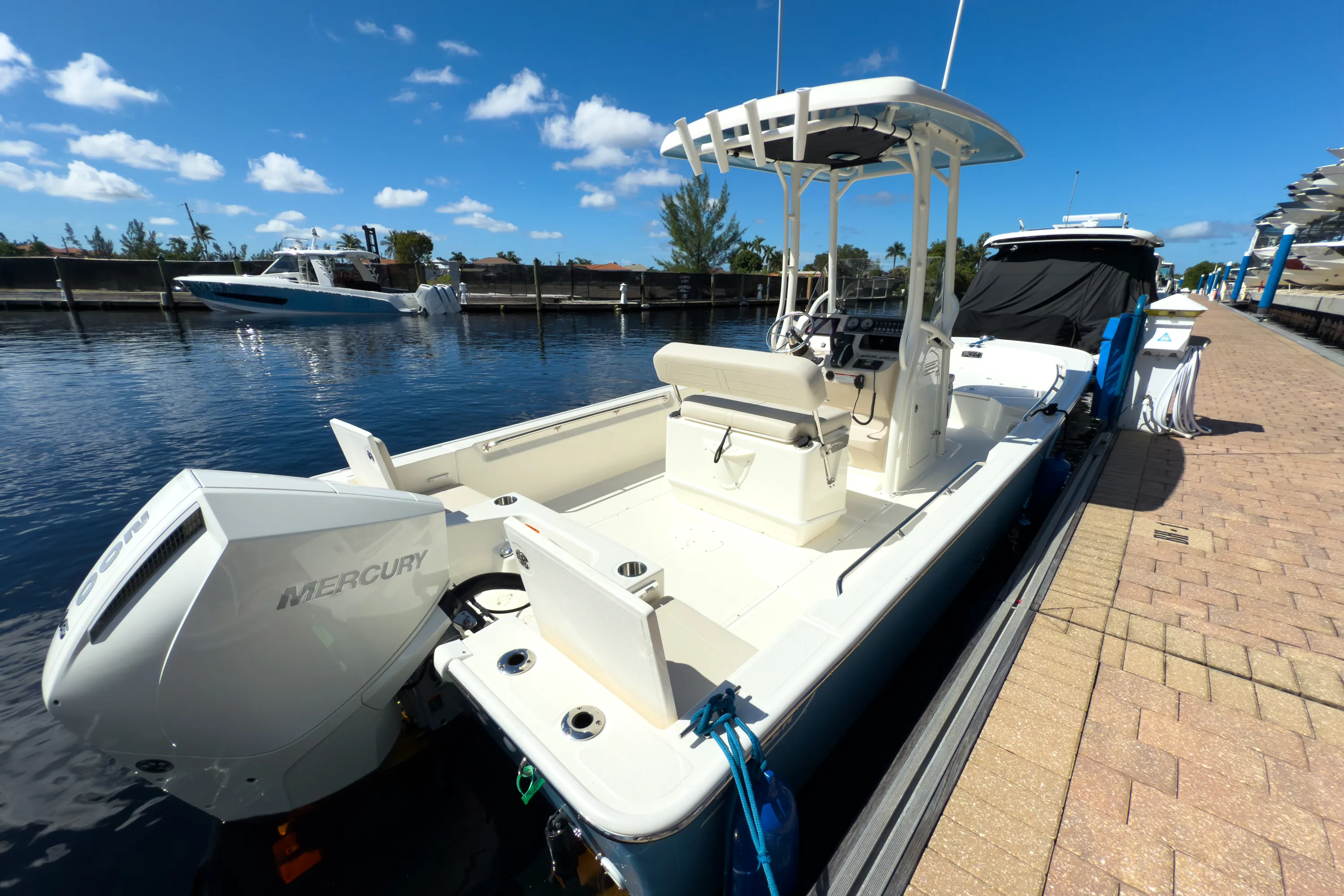 2026 Boston Whaler 210 Montauk Image Thumbnail #5