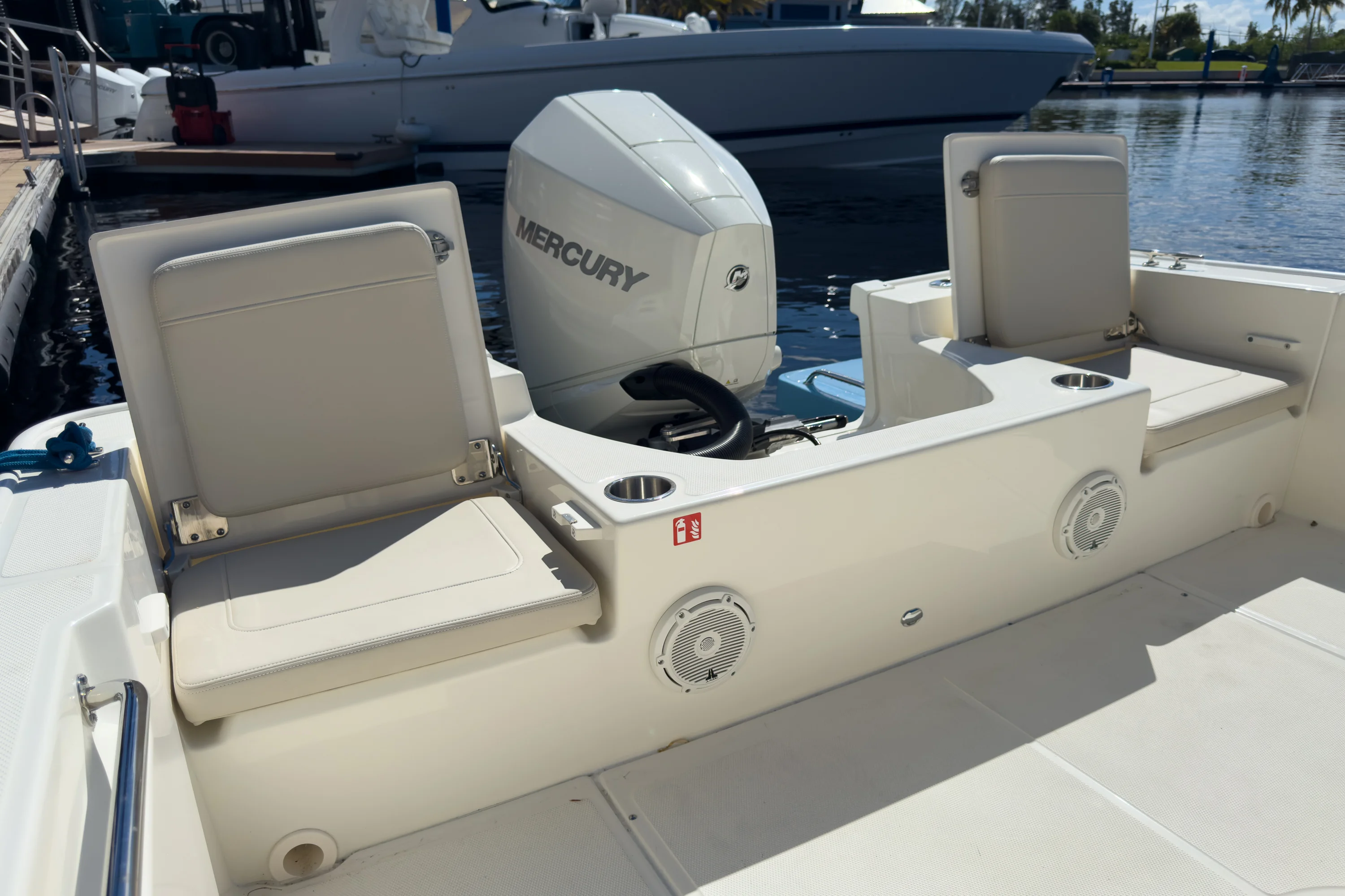 2026 Boston Whaler 210 Montauk Image Thumbnail #7