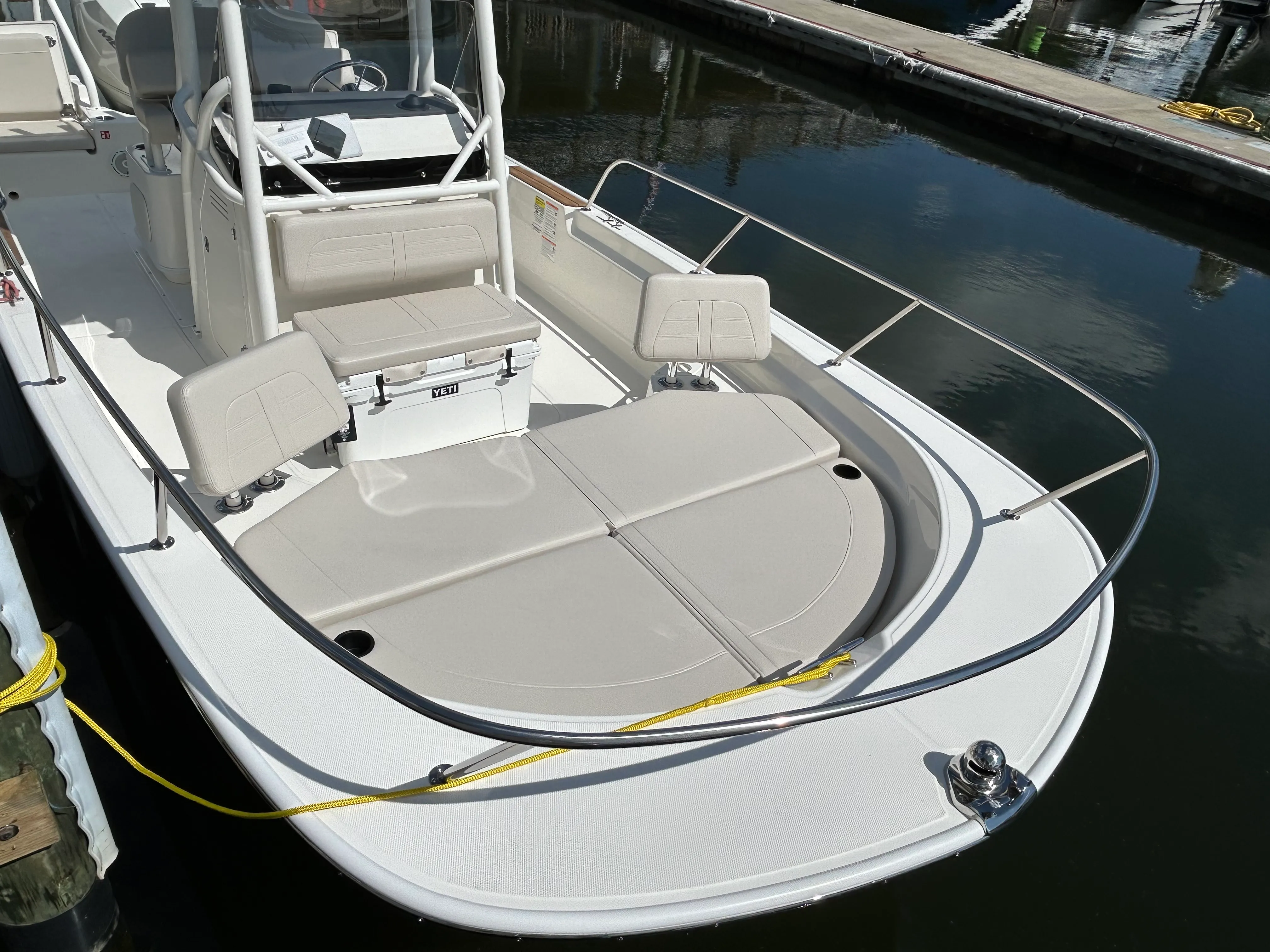 2026 Boston Whaler 210 Montauk Image Thumbnail #4