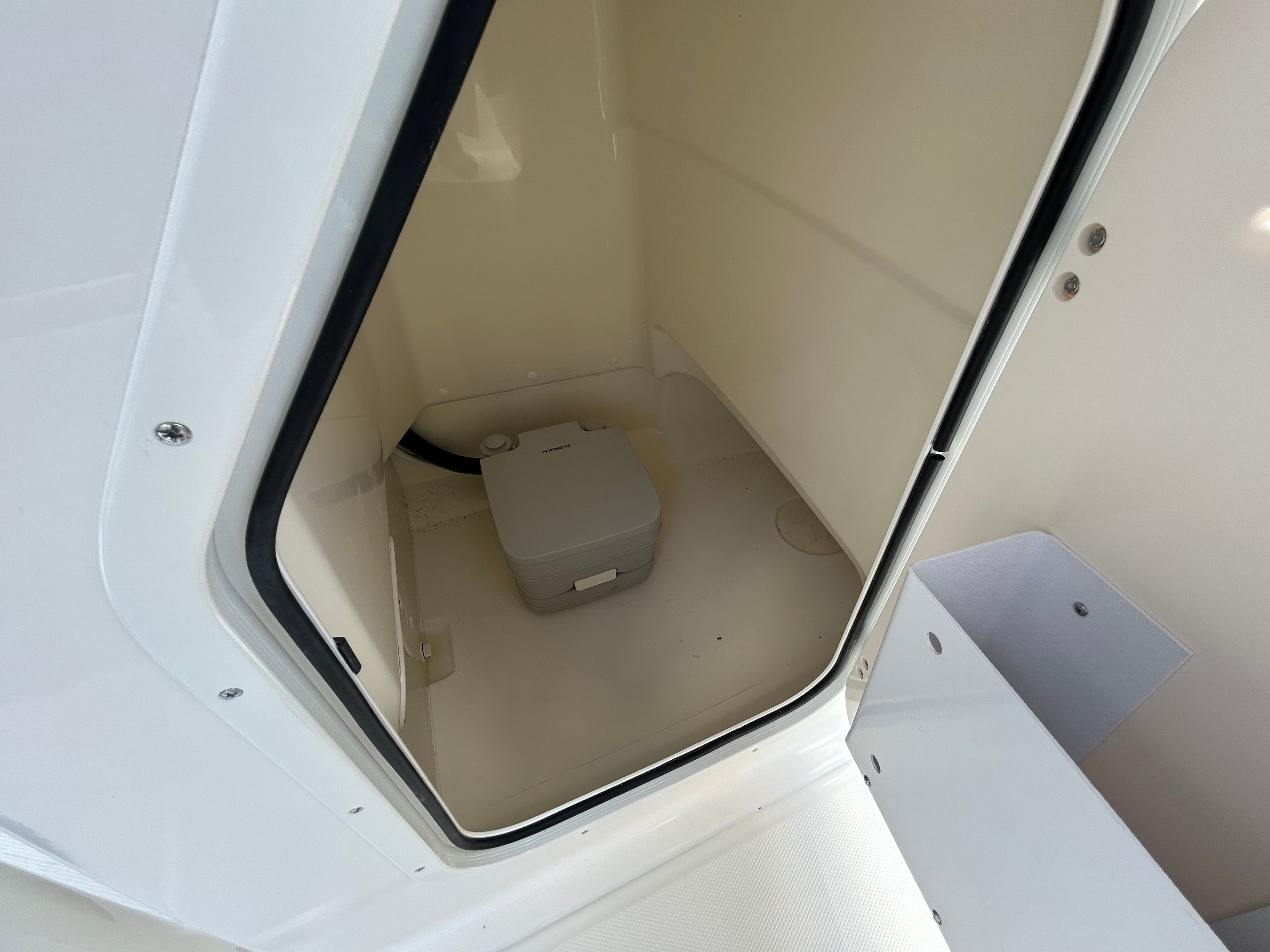 2026 Boston Whaler 210 Montauk Image Thumbnail #19