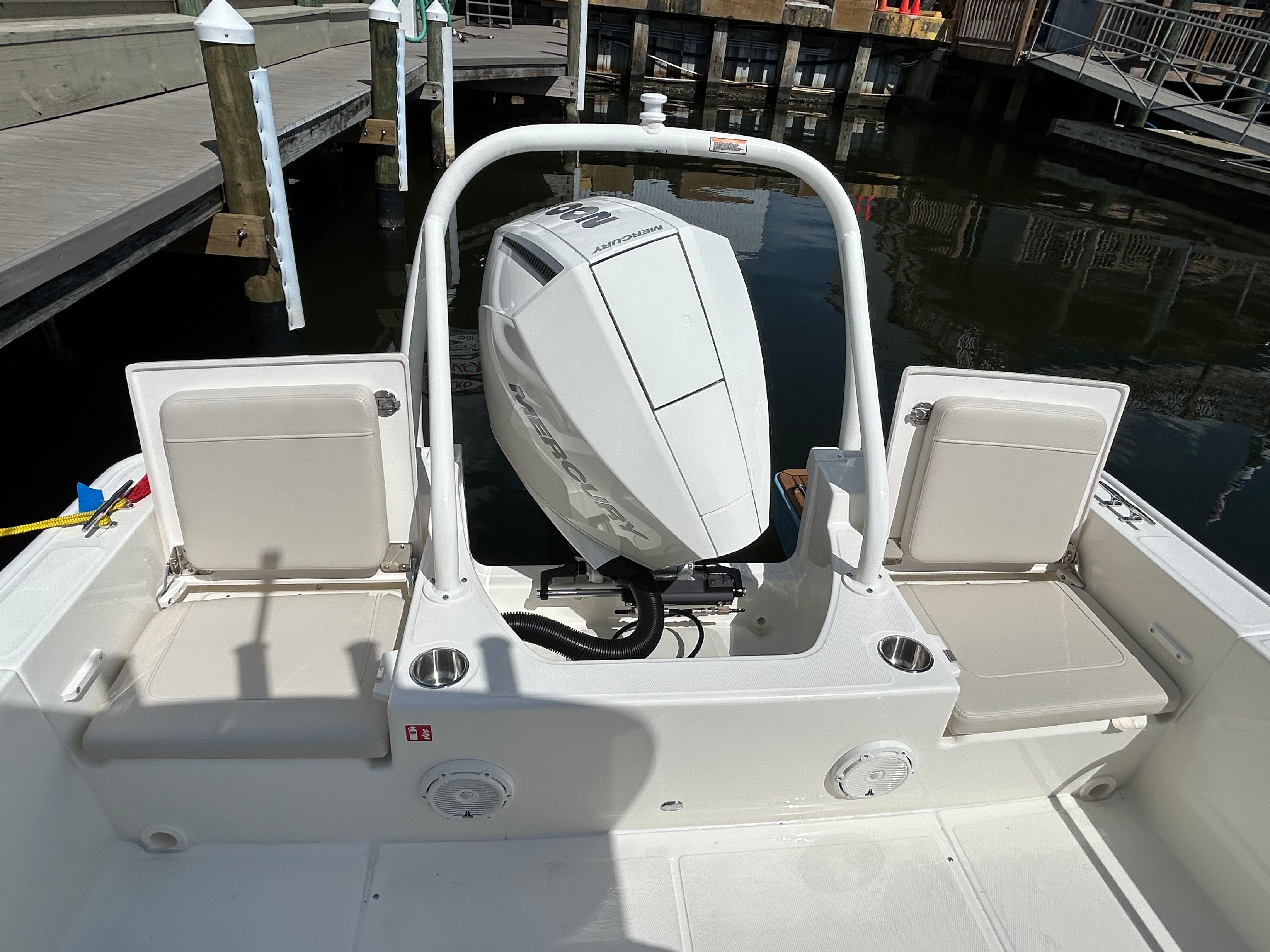 2026 Boston Whaler 210 Montauk Image Thumbnail #6