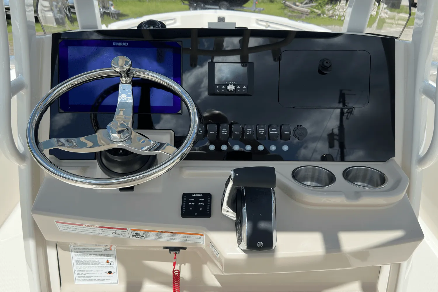 2025 Boston Whaler 220 Dauntless Image Thumbnail #16