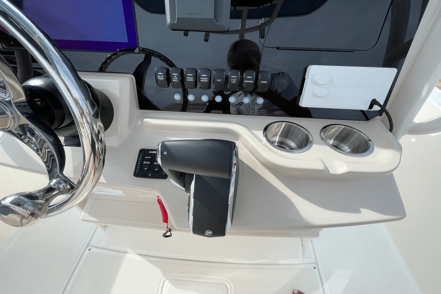 2026 Boston Whaler 220 Dauntless Image Thumbnail #17