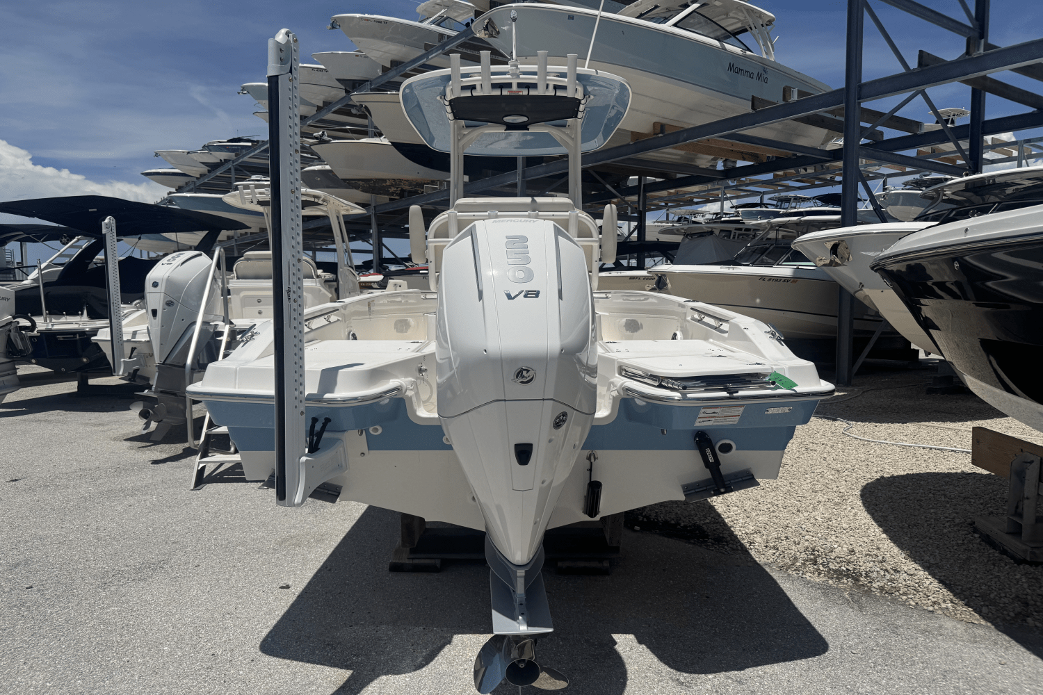 2026 Boston Whaler 220 Dauntless Image Thumbnail #7