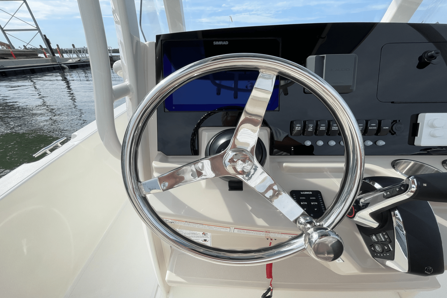 2026 Boston Whaler 220 Dauntless Image Thumbnail #16