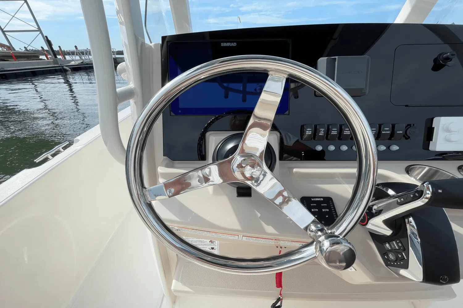 2026 Boston Whaler 220 Dauntless Image Thumbnail #16