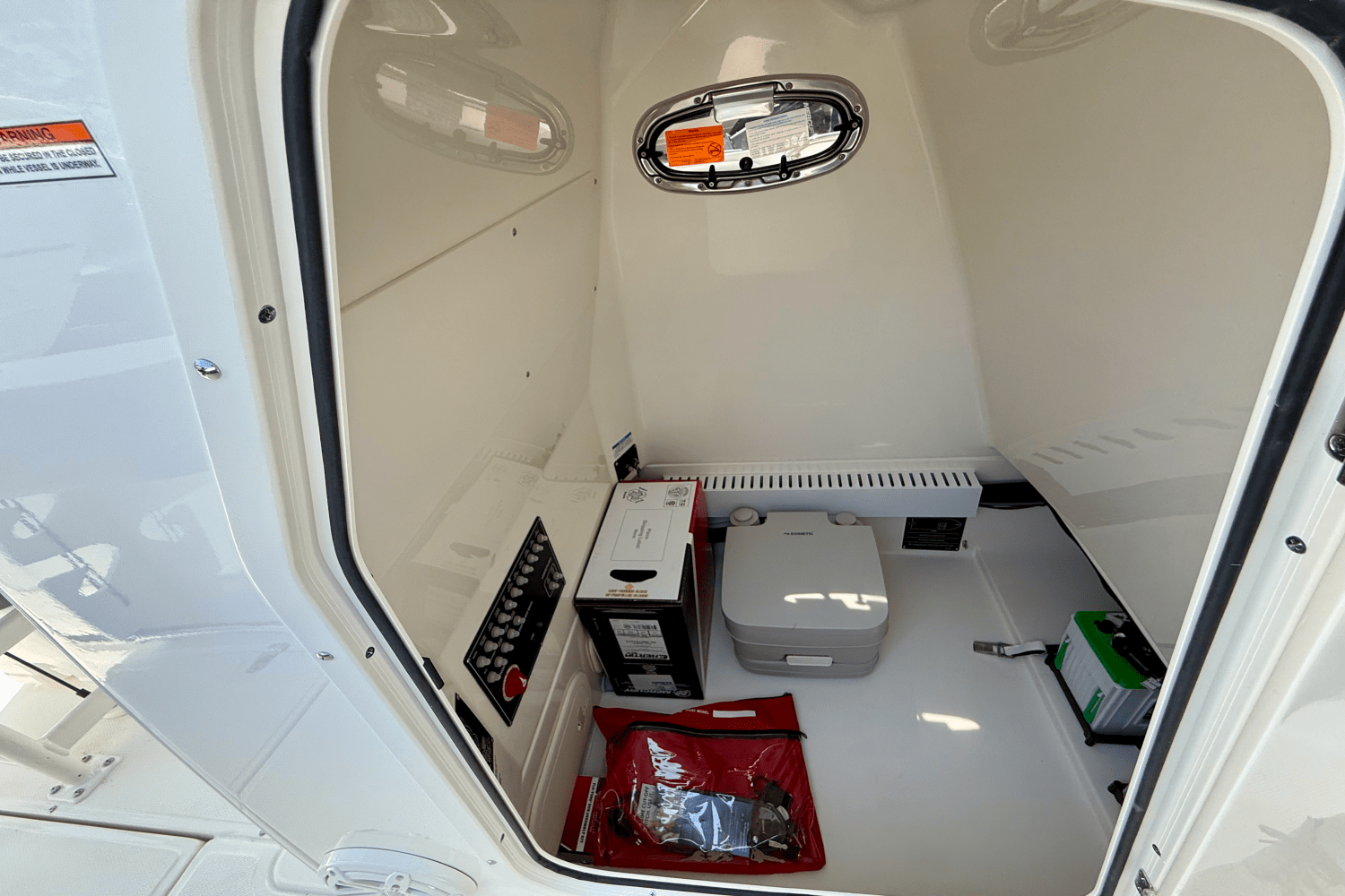 2025 Boston Whaler 230 Outrage Image Thumbnail #8